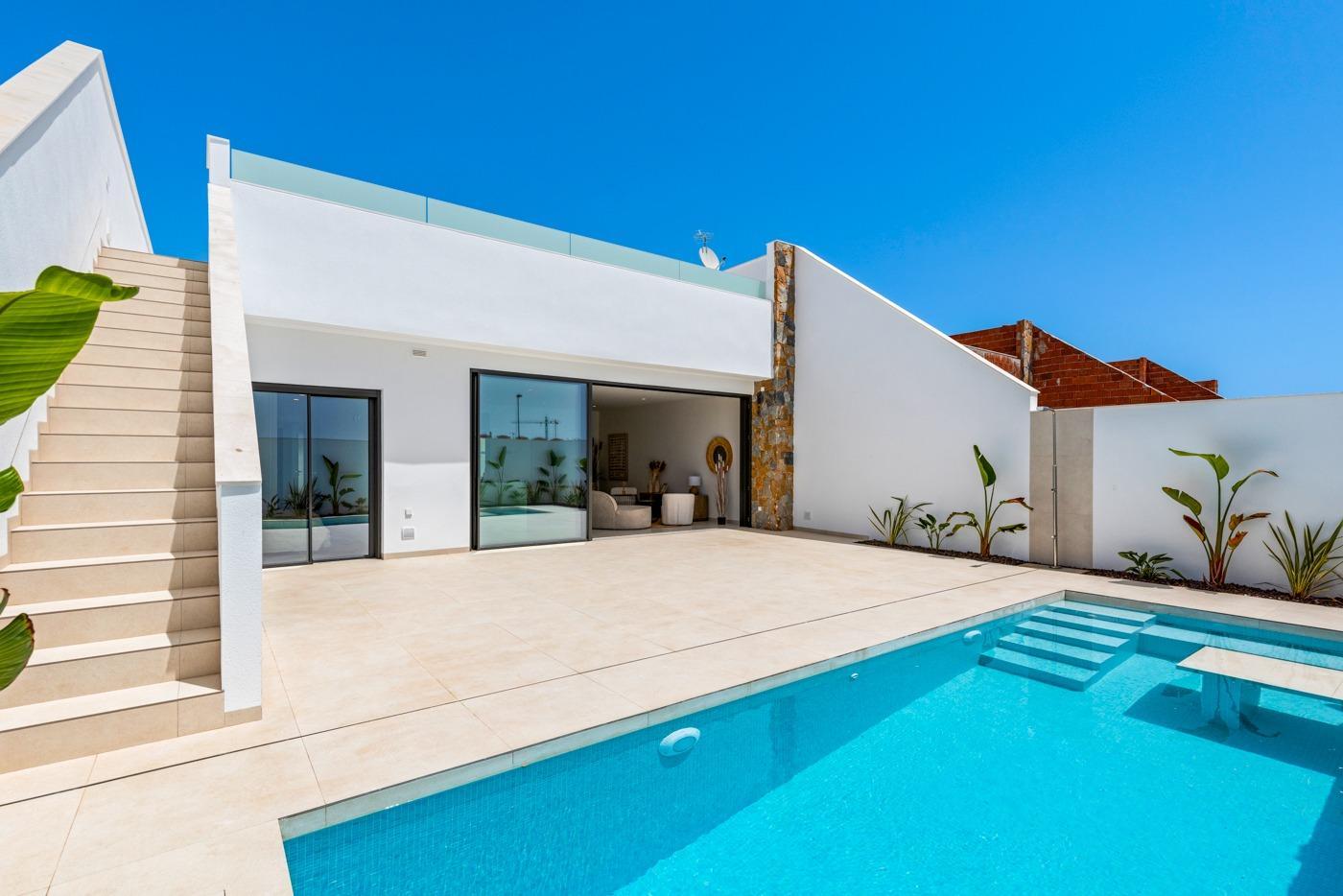 For sale of flat in Los Alcazares