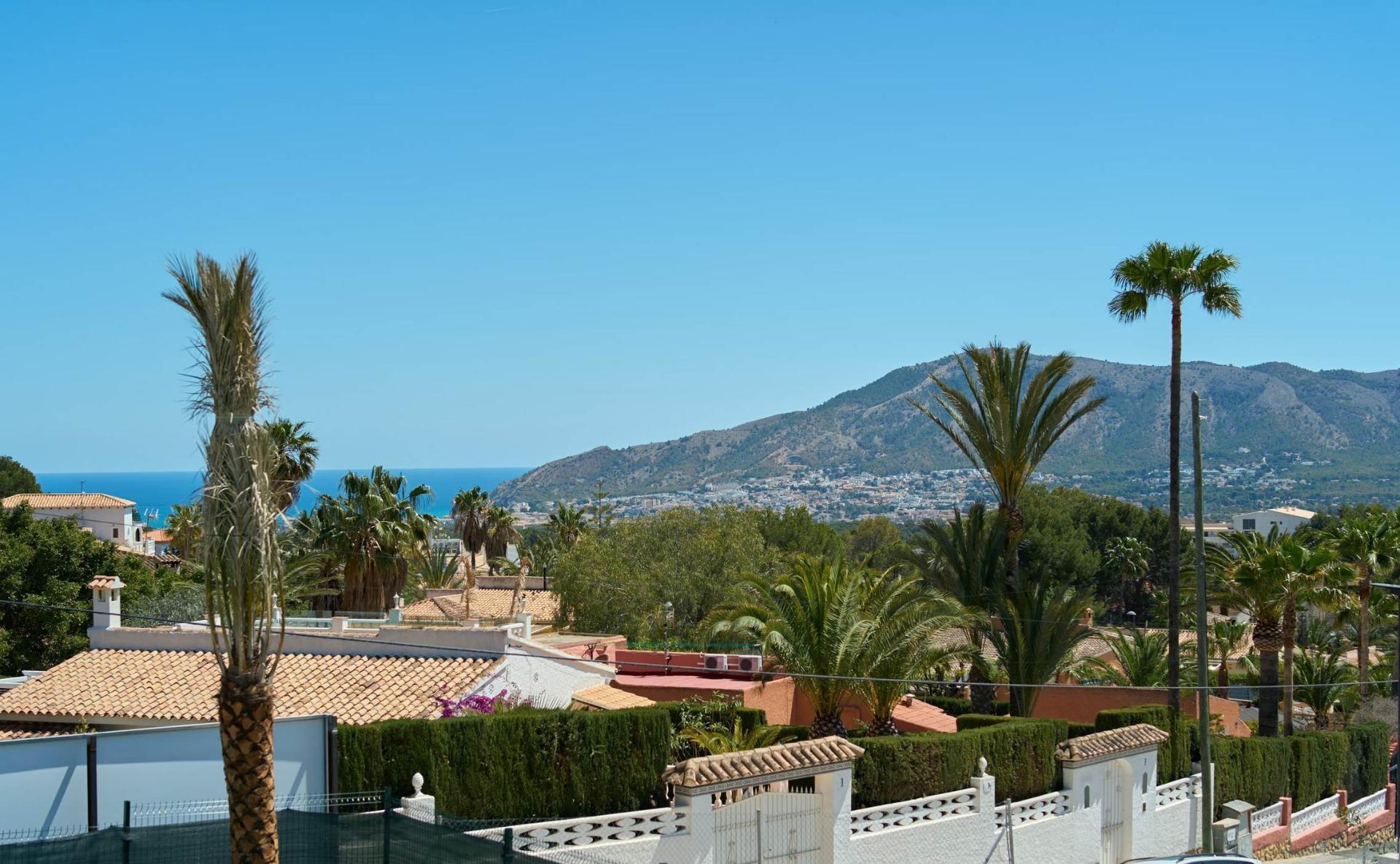 For sale of villa in Alfaz del Pi
