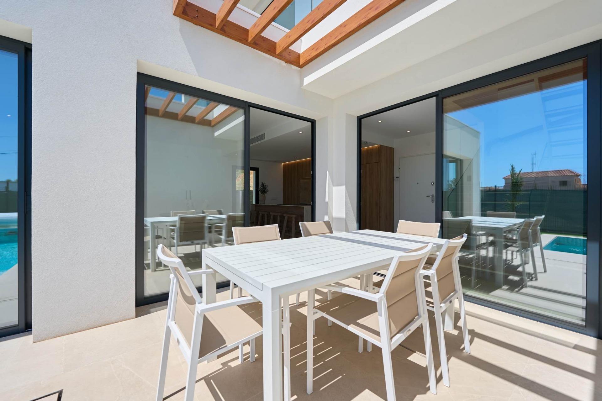 For sale of villa in Alfaz del Pi