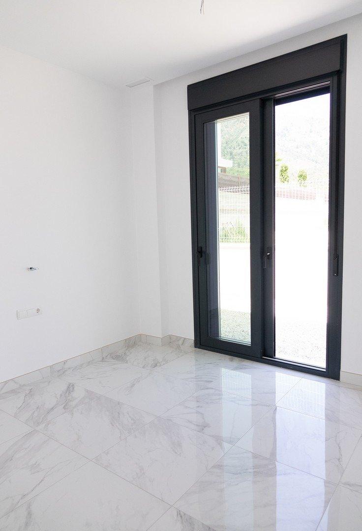 For sale of villa in Polop