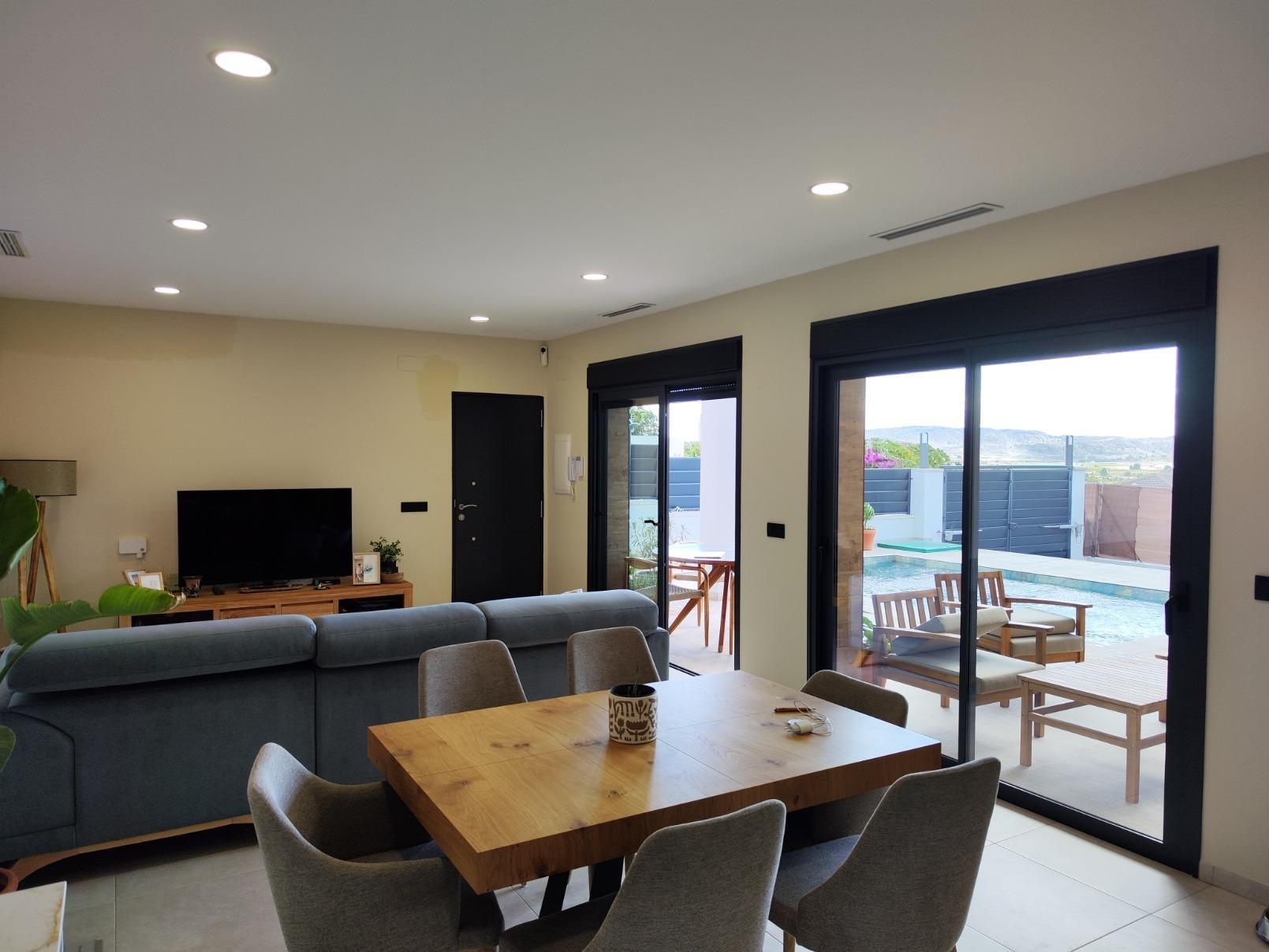 Venta de villa en Pinoso