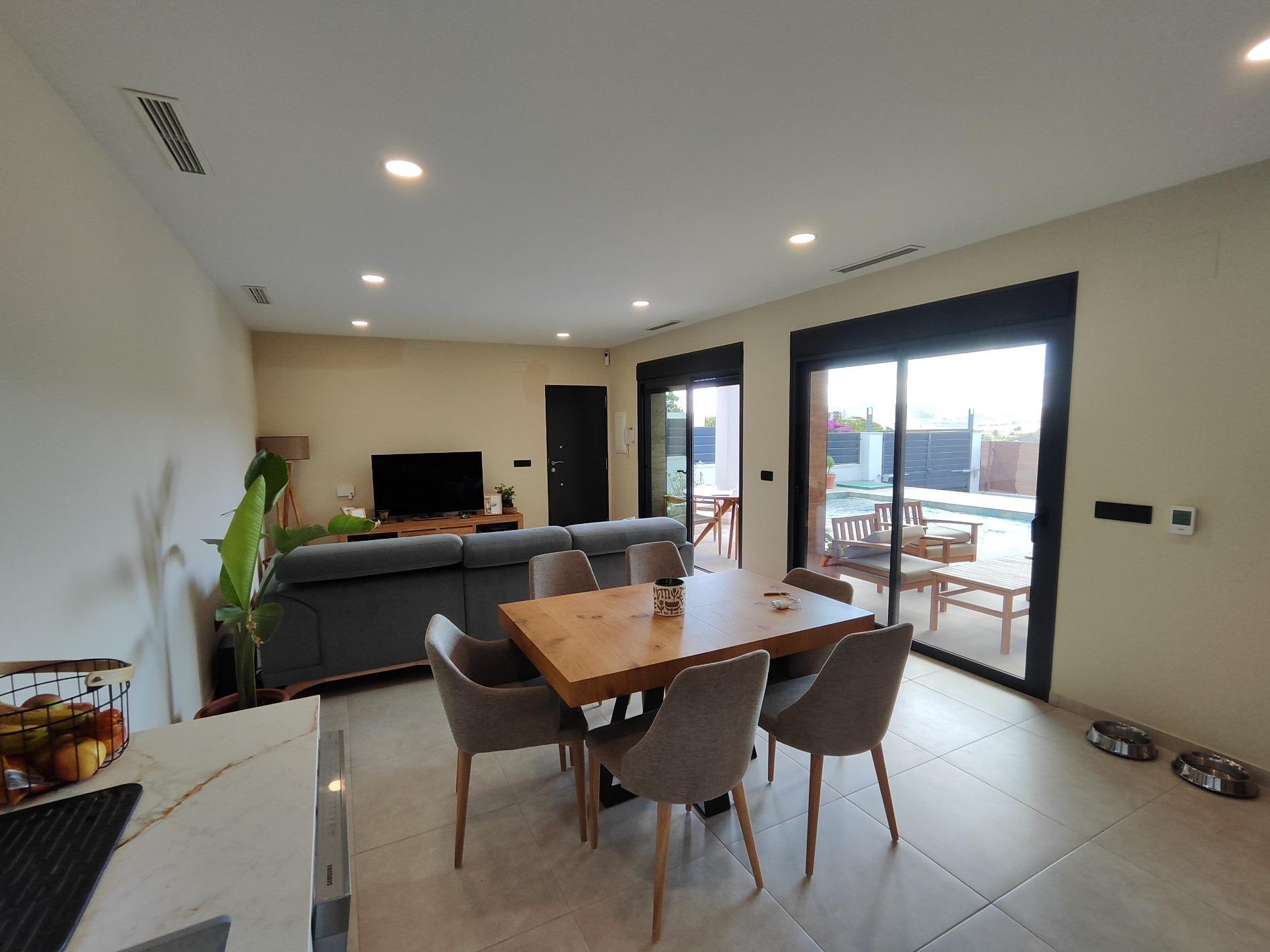 Venta de villa en Pinoso