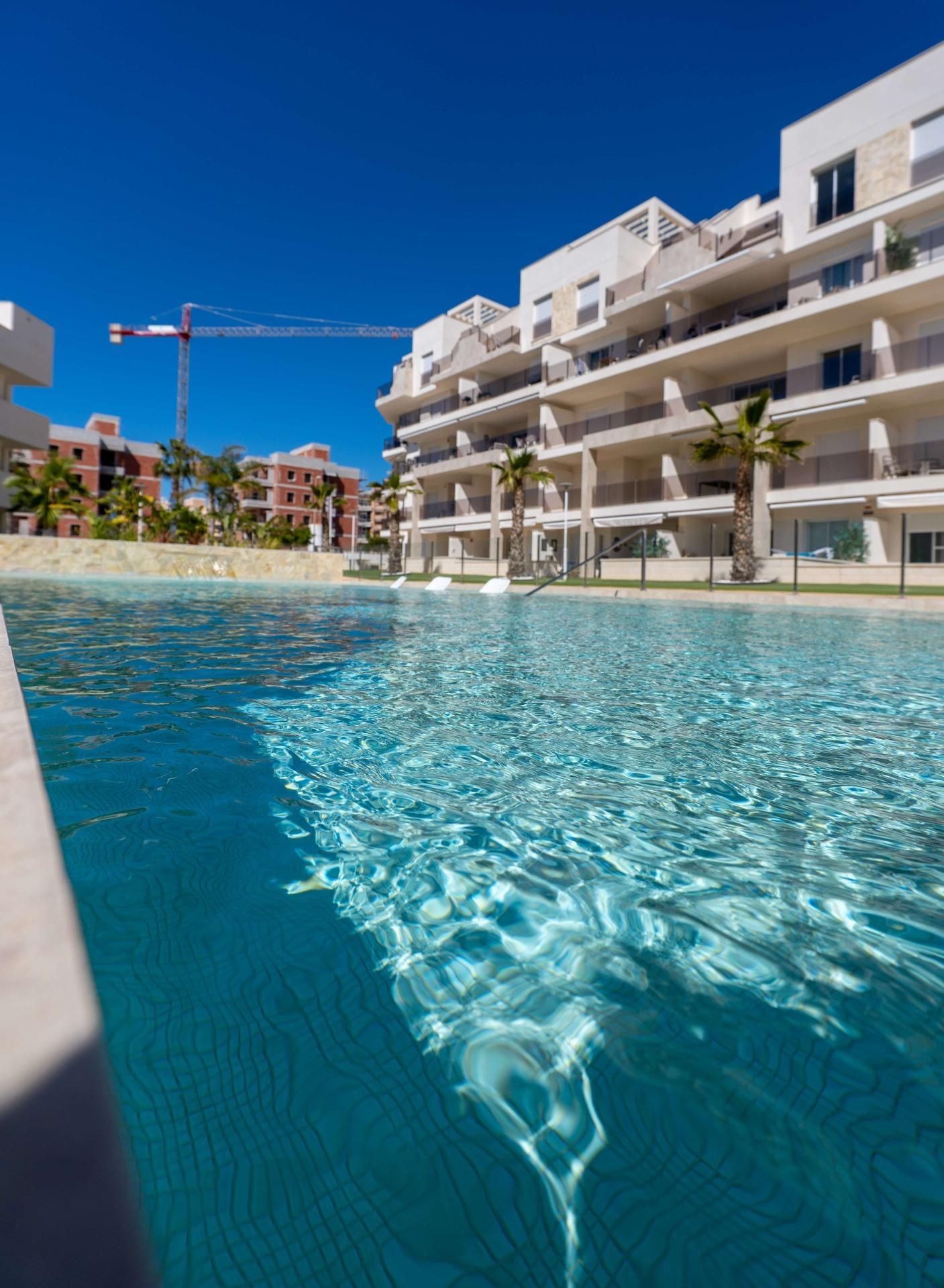 For sale of apartment in Guardamar del Segura