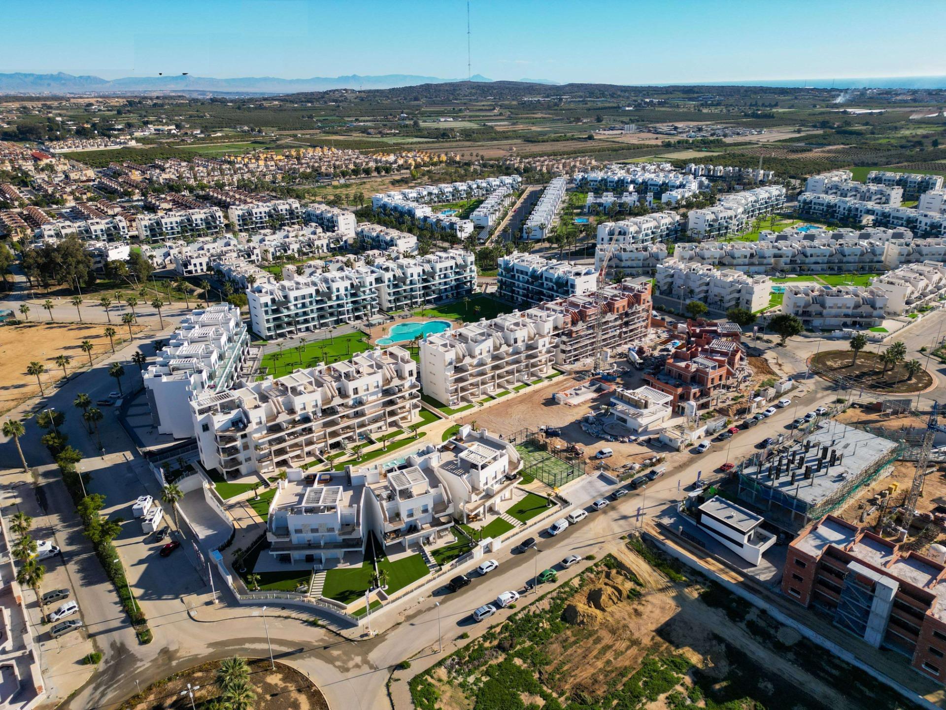 For sale of apartment in Guardamar del Segura