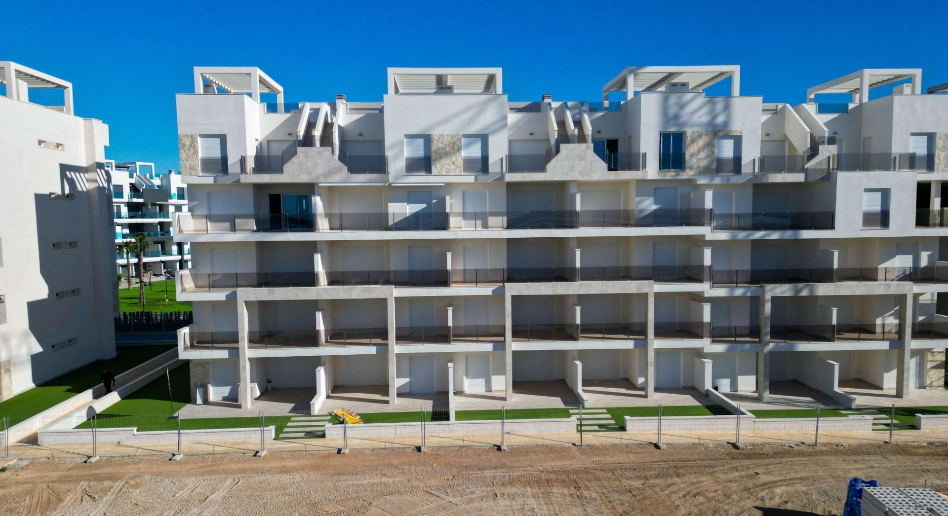 For sale of apartment in Guardamar del Segura