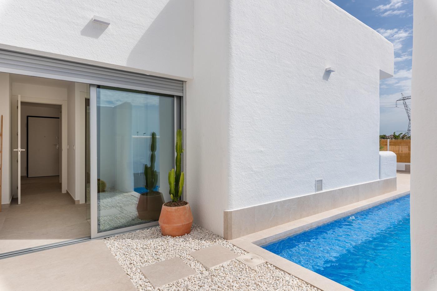 Venta de villa en Los Alcazares
