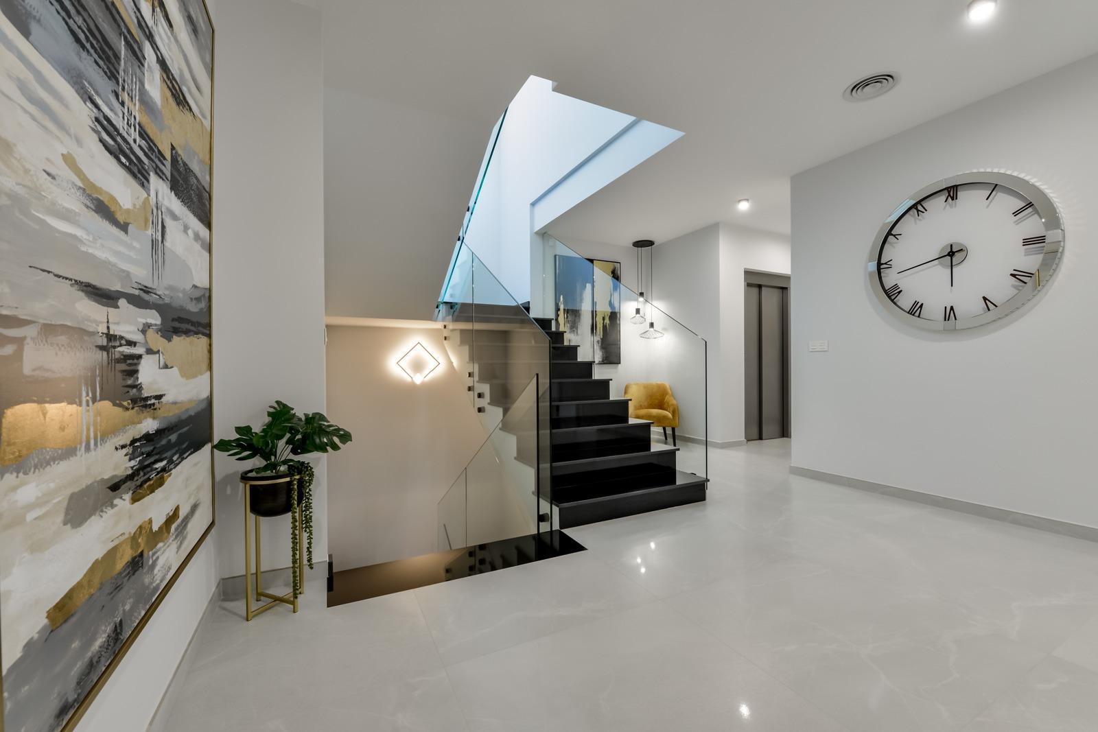 For sale of villa in Finestrat