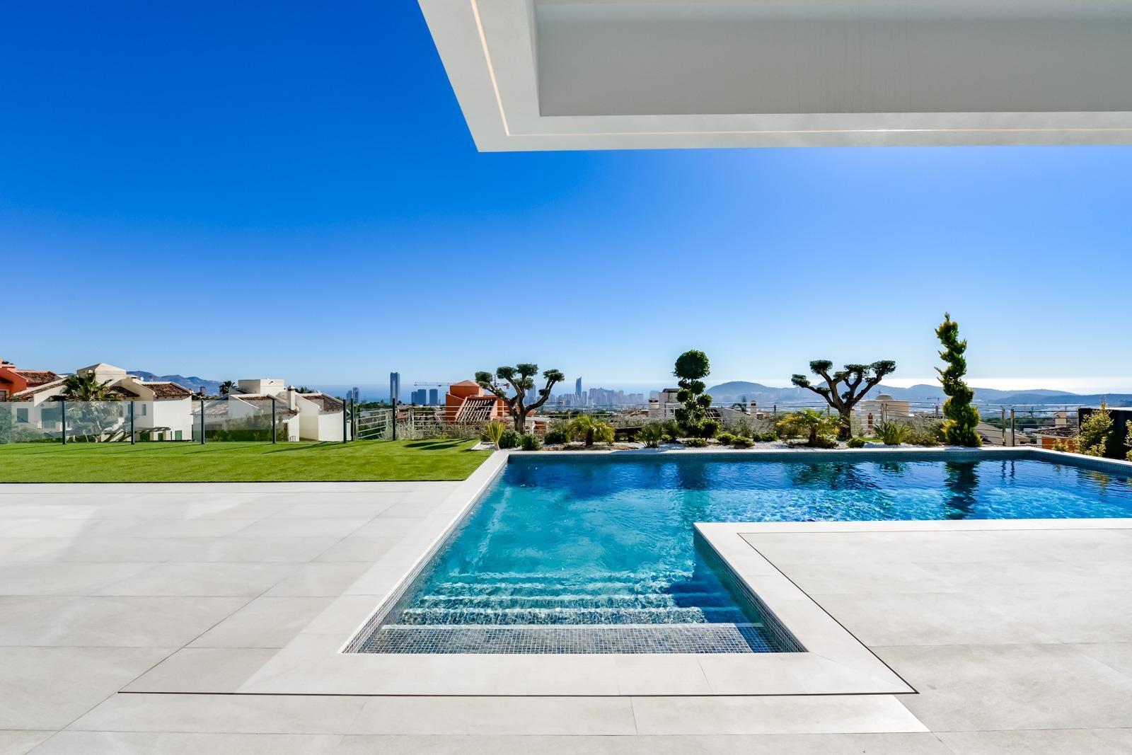 For sale of villa in Finestrat