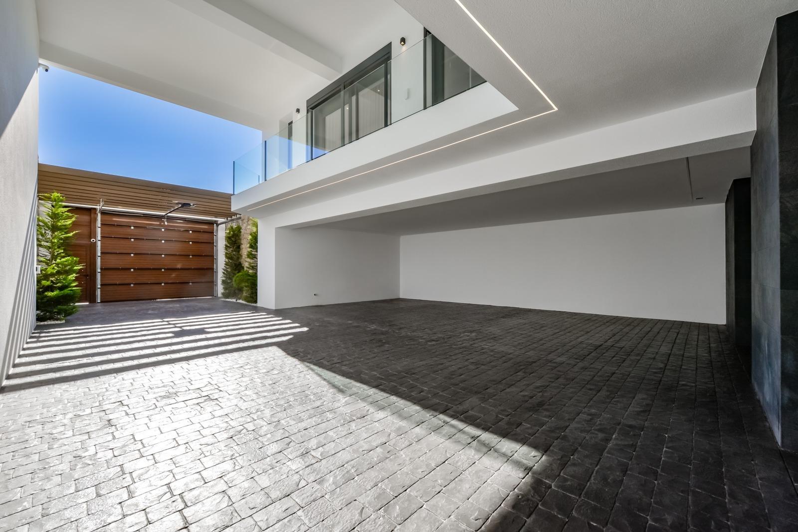 For sale of villa in Finestrat