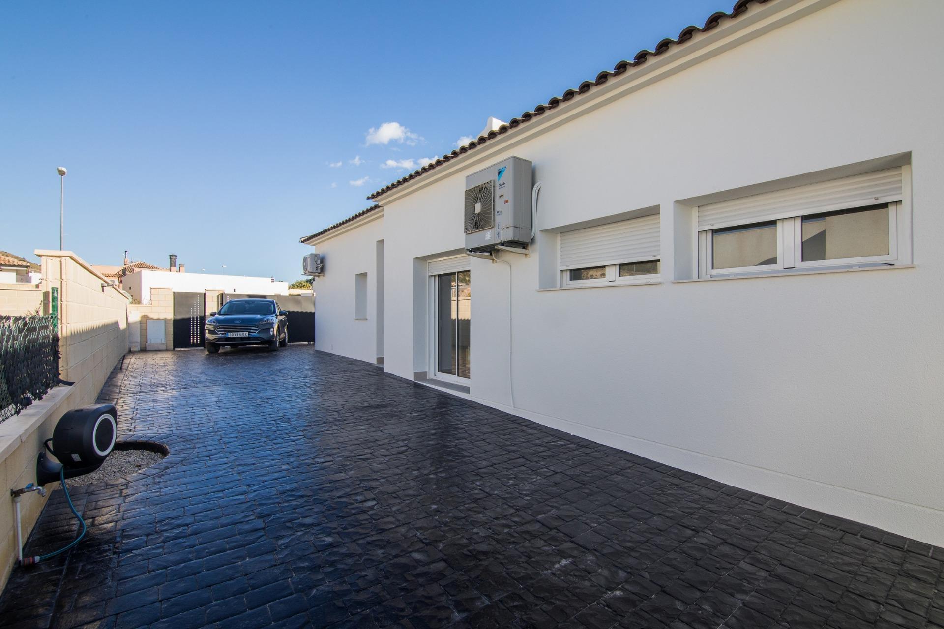 Venta de villa en Pinoso