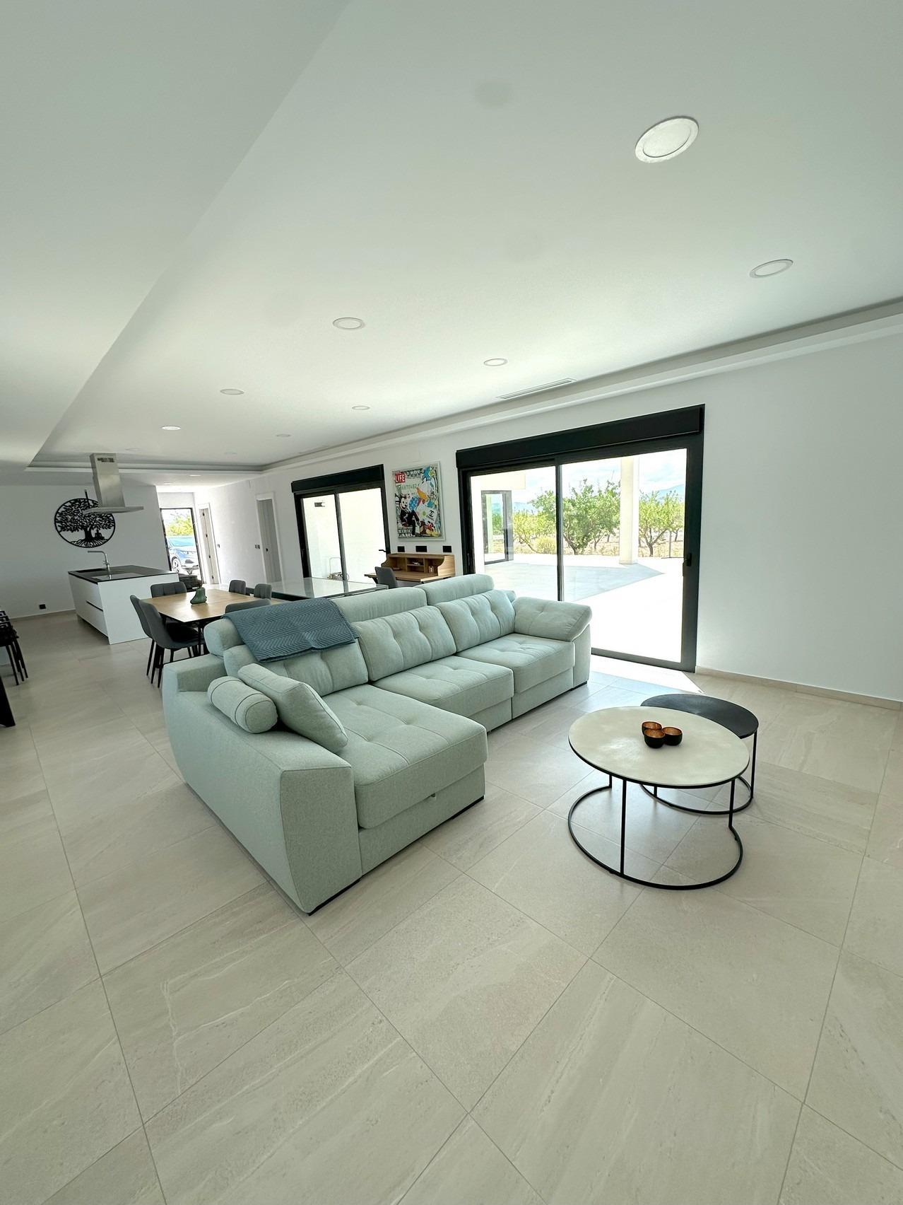 Venta de villa en Pinoso
