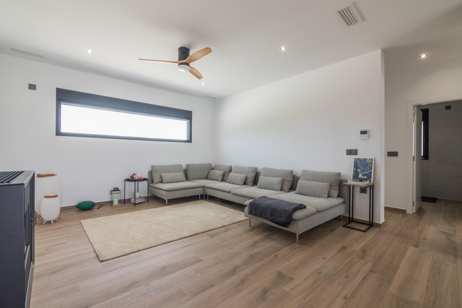 Venta de villa en Pinoso