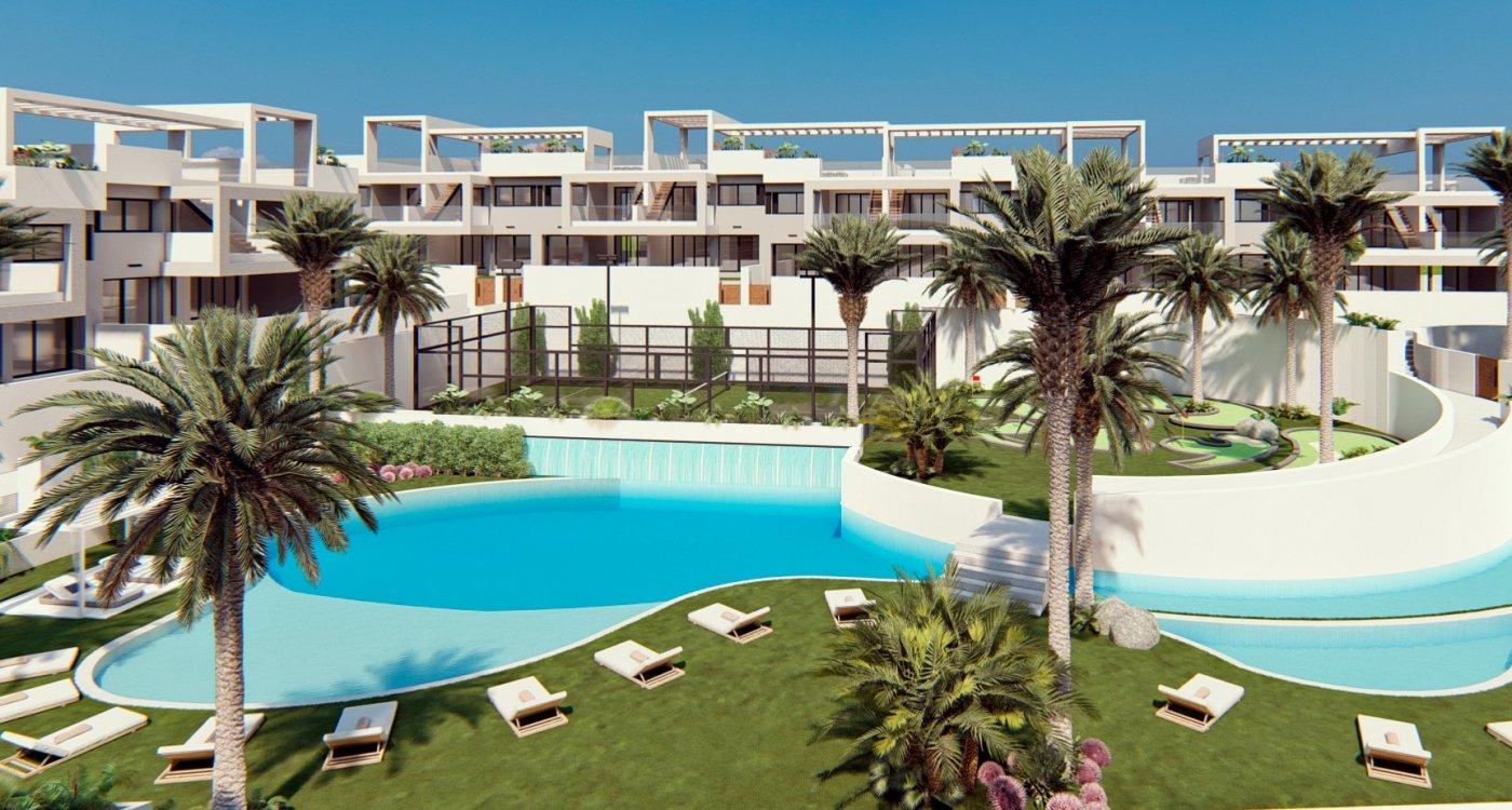 For sale of chalet in Torrevieja