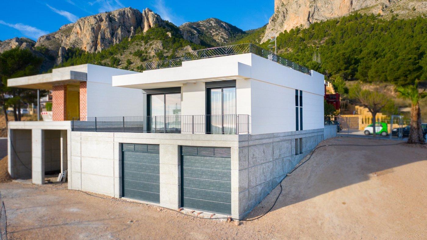 For sale of villa in Polop