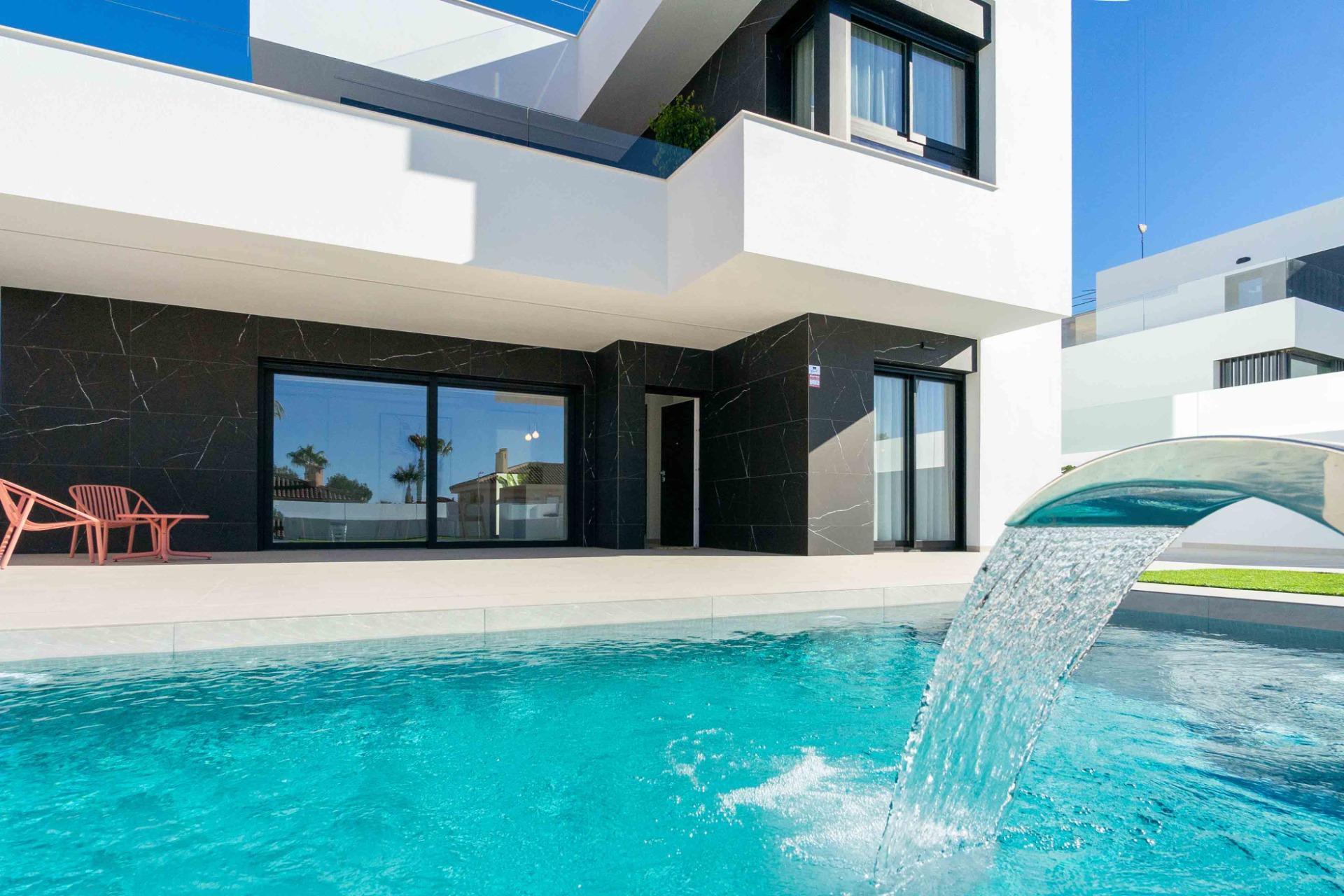Venta de villa en Rojales