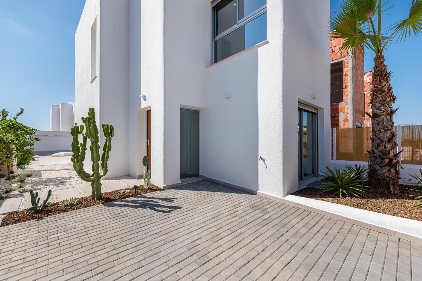 Venta de villa en Los Alcazares