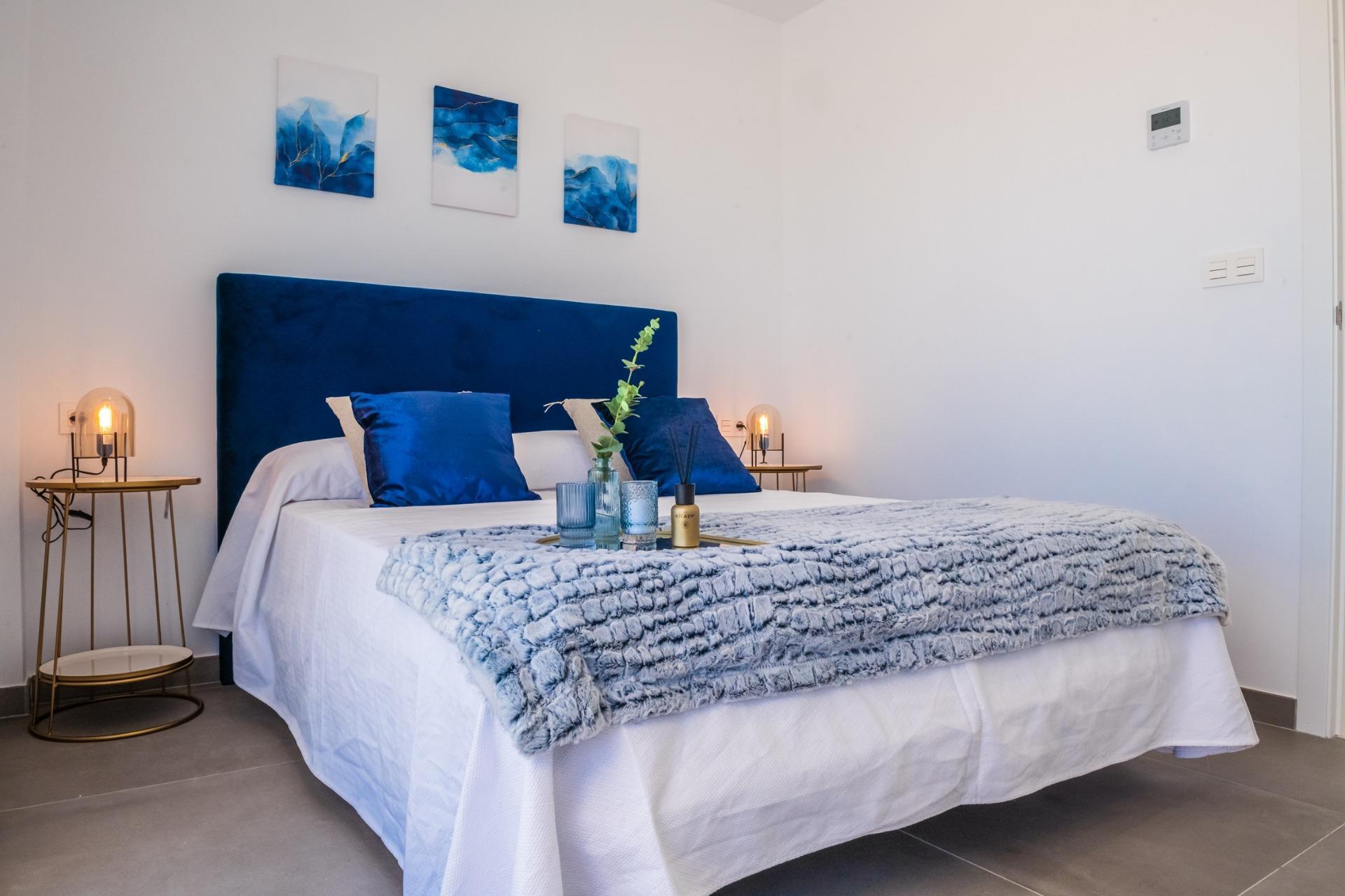 For sale of villa in Los Alcazares