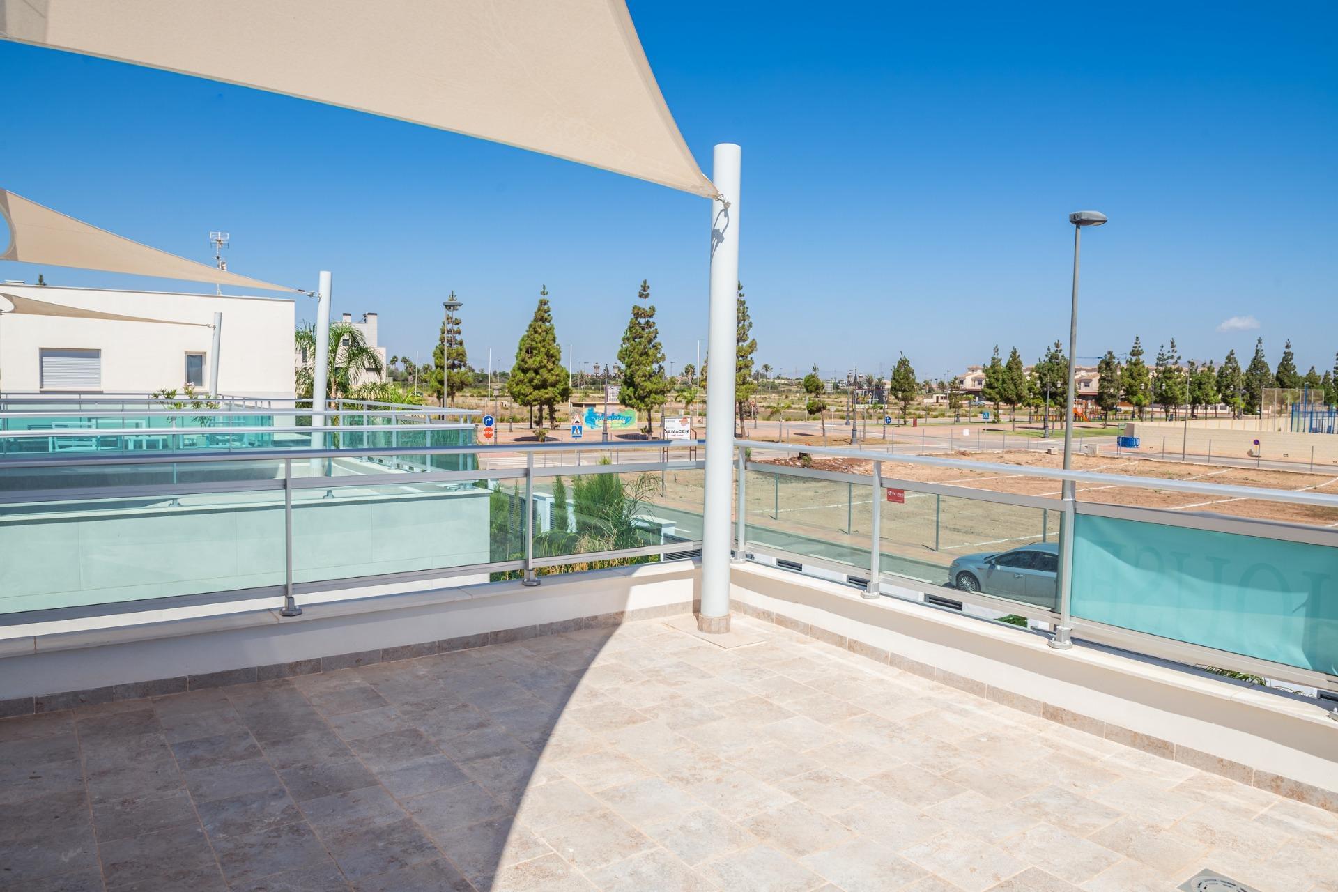 For sale of villa in Los Alcazares