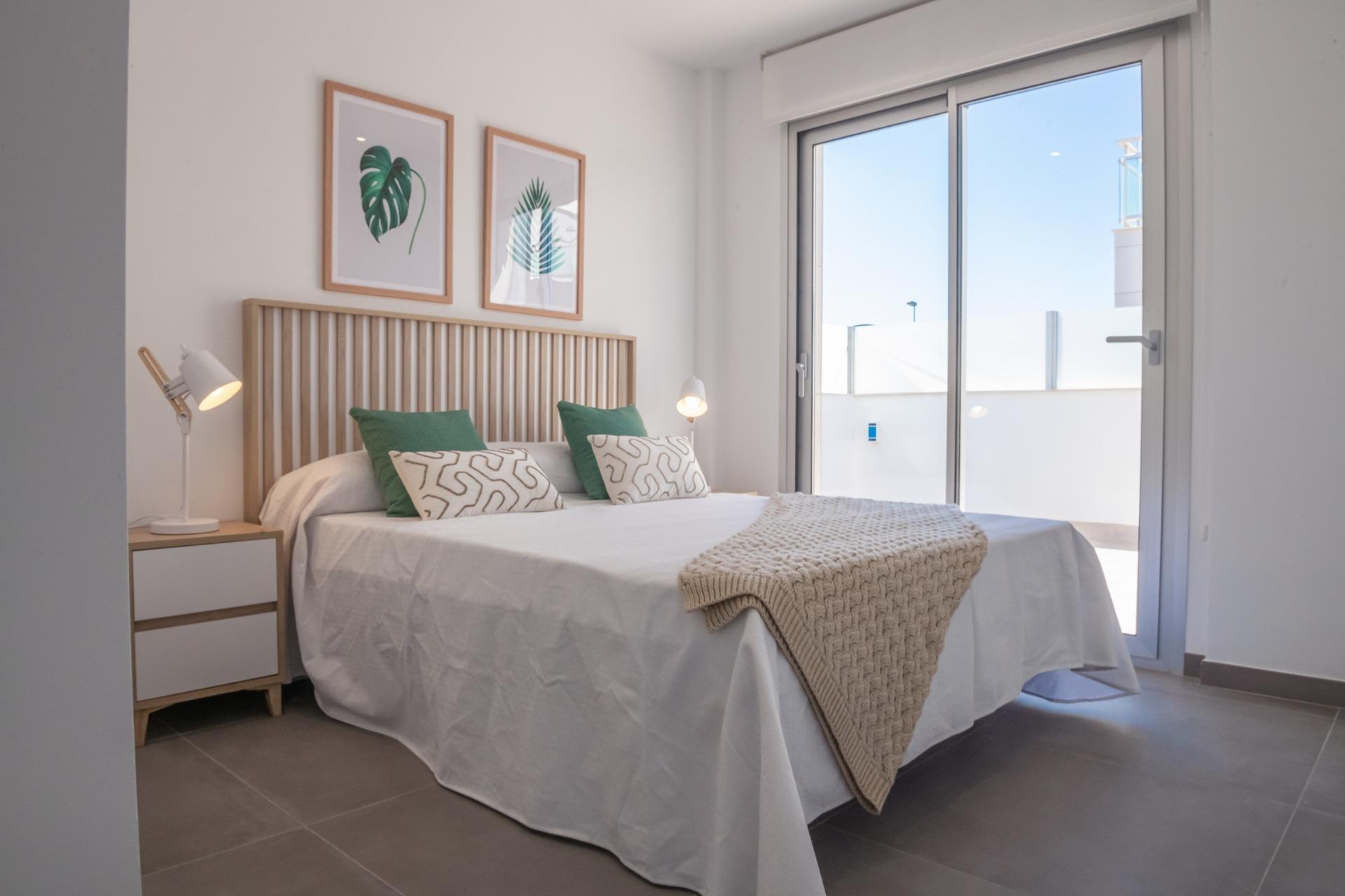 For sale of villa in Los Alcazares