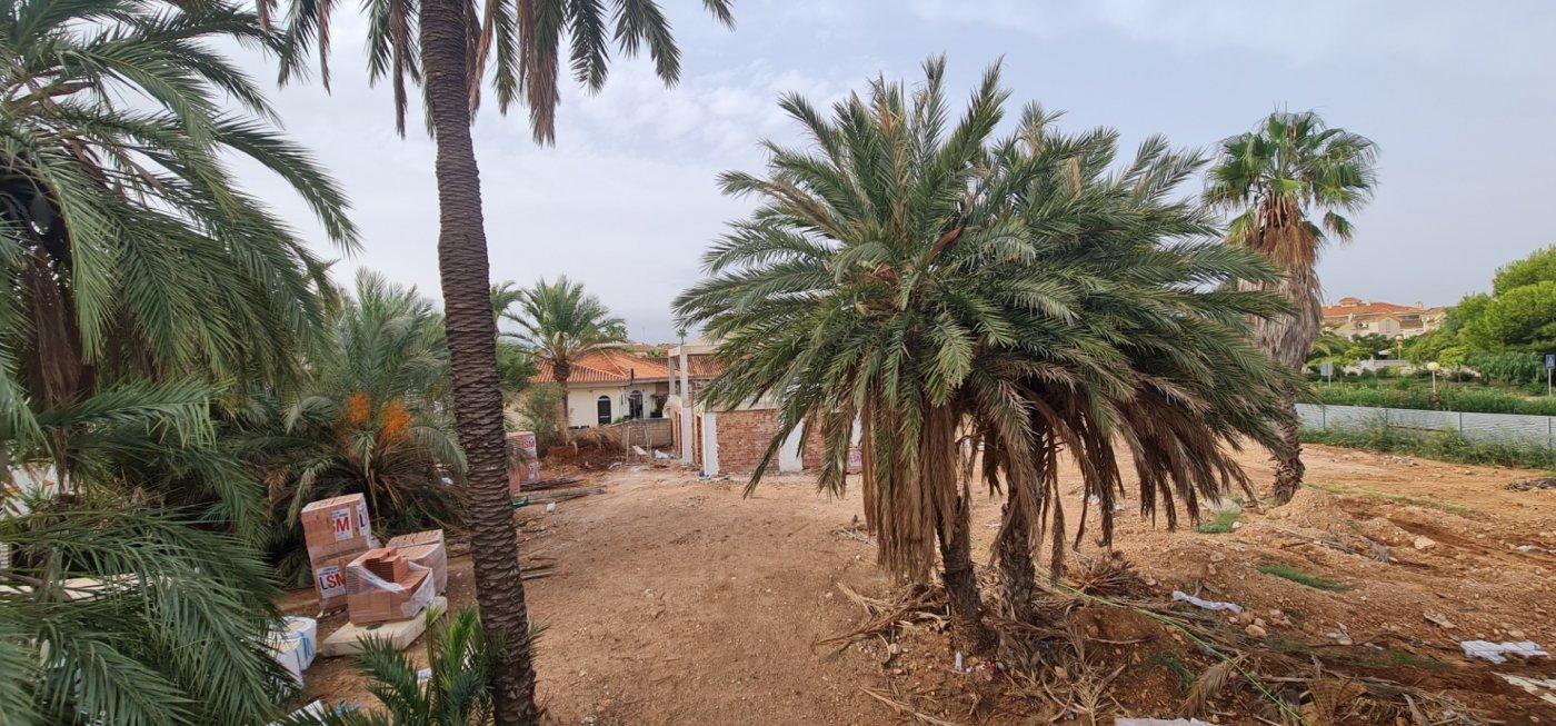 Venta de villa en Los Urrutias