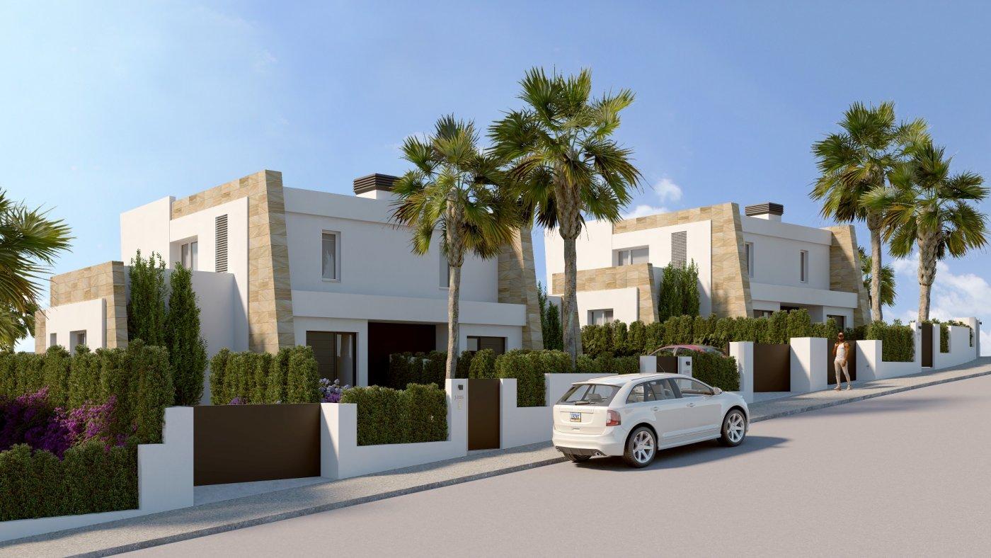 For sale of villa in Algorfa