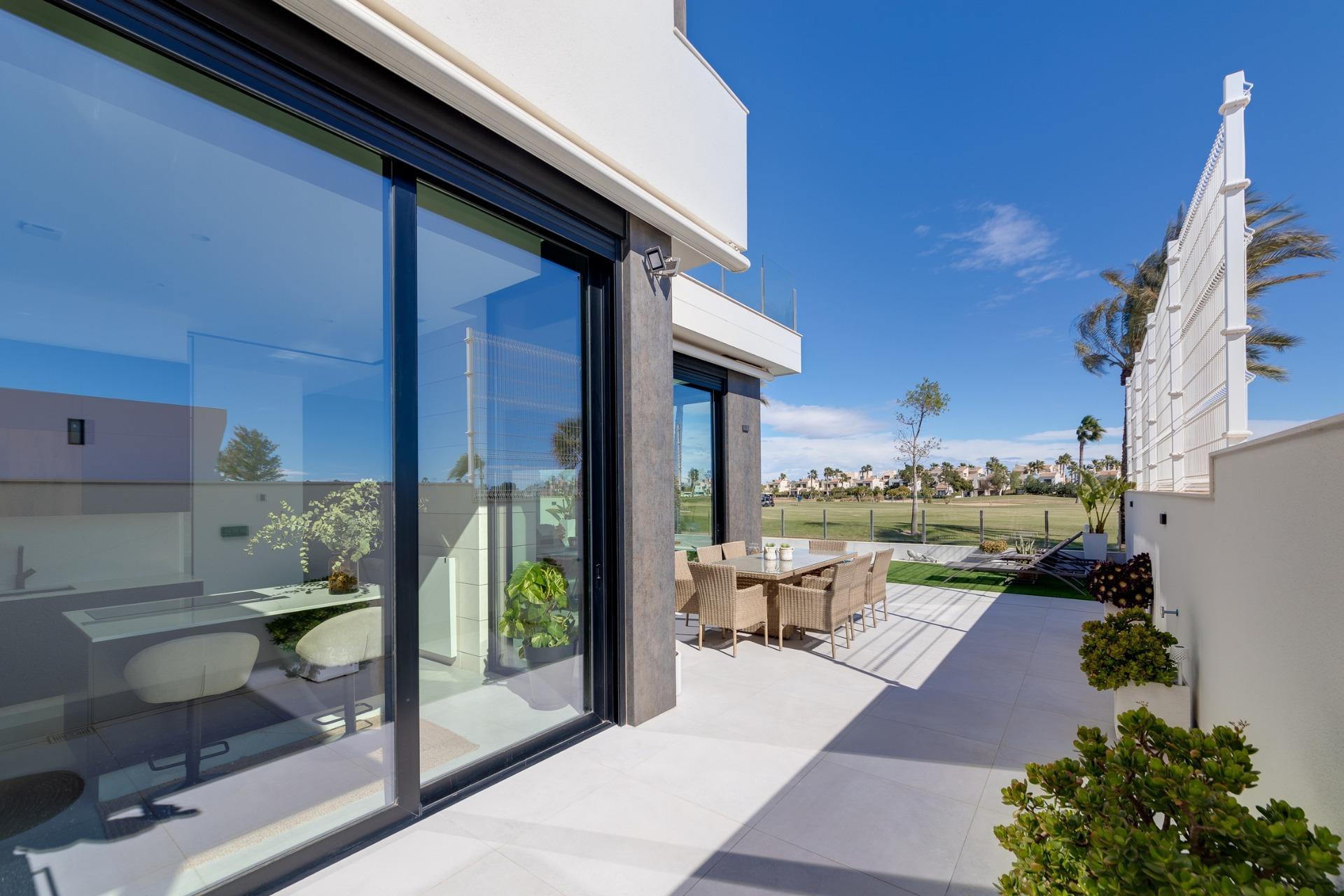 For sale of villa in Pilar de La Horadada