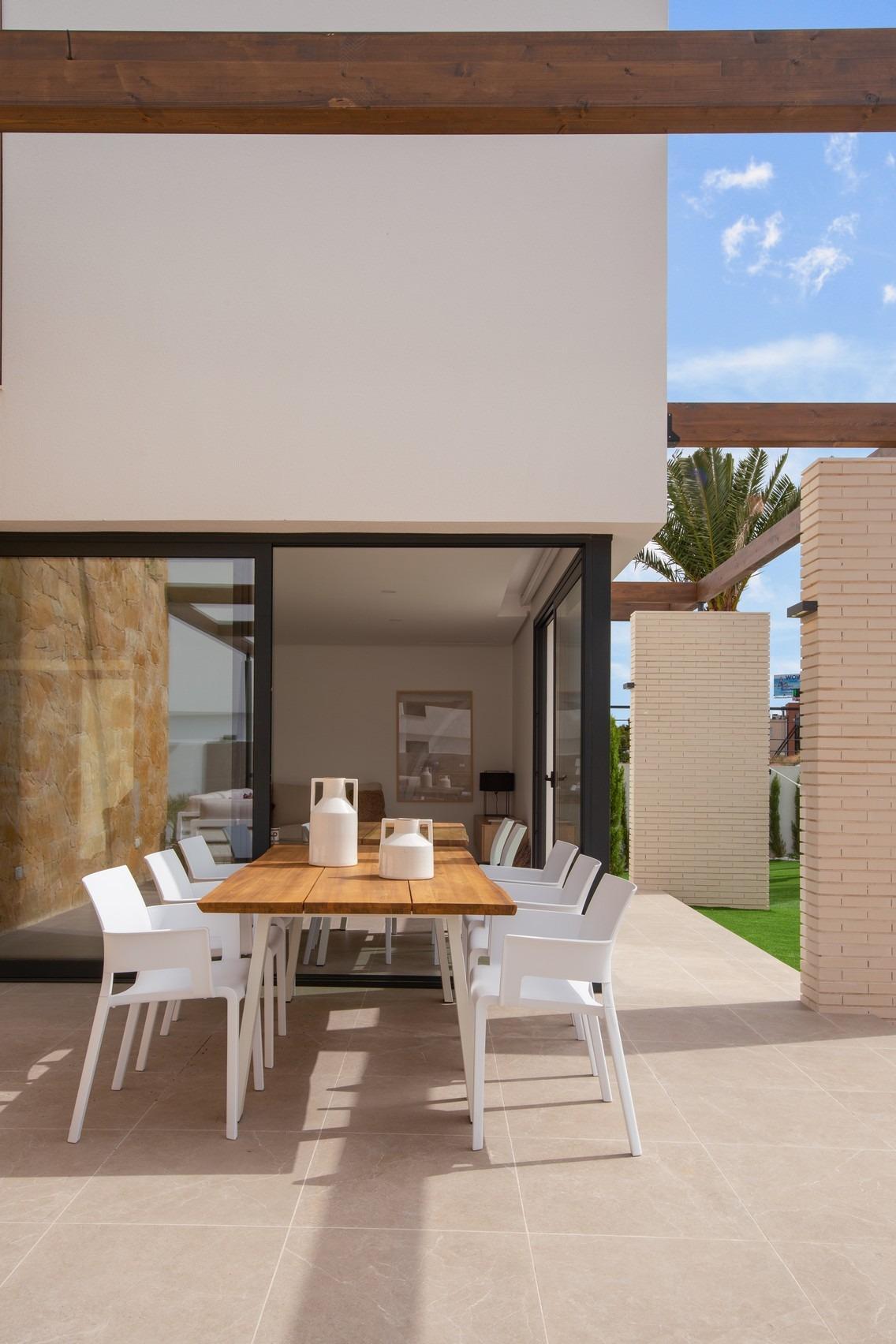For sale of villa in Orihuela Costa