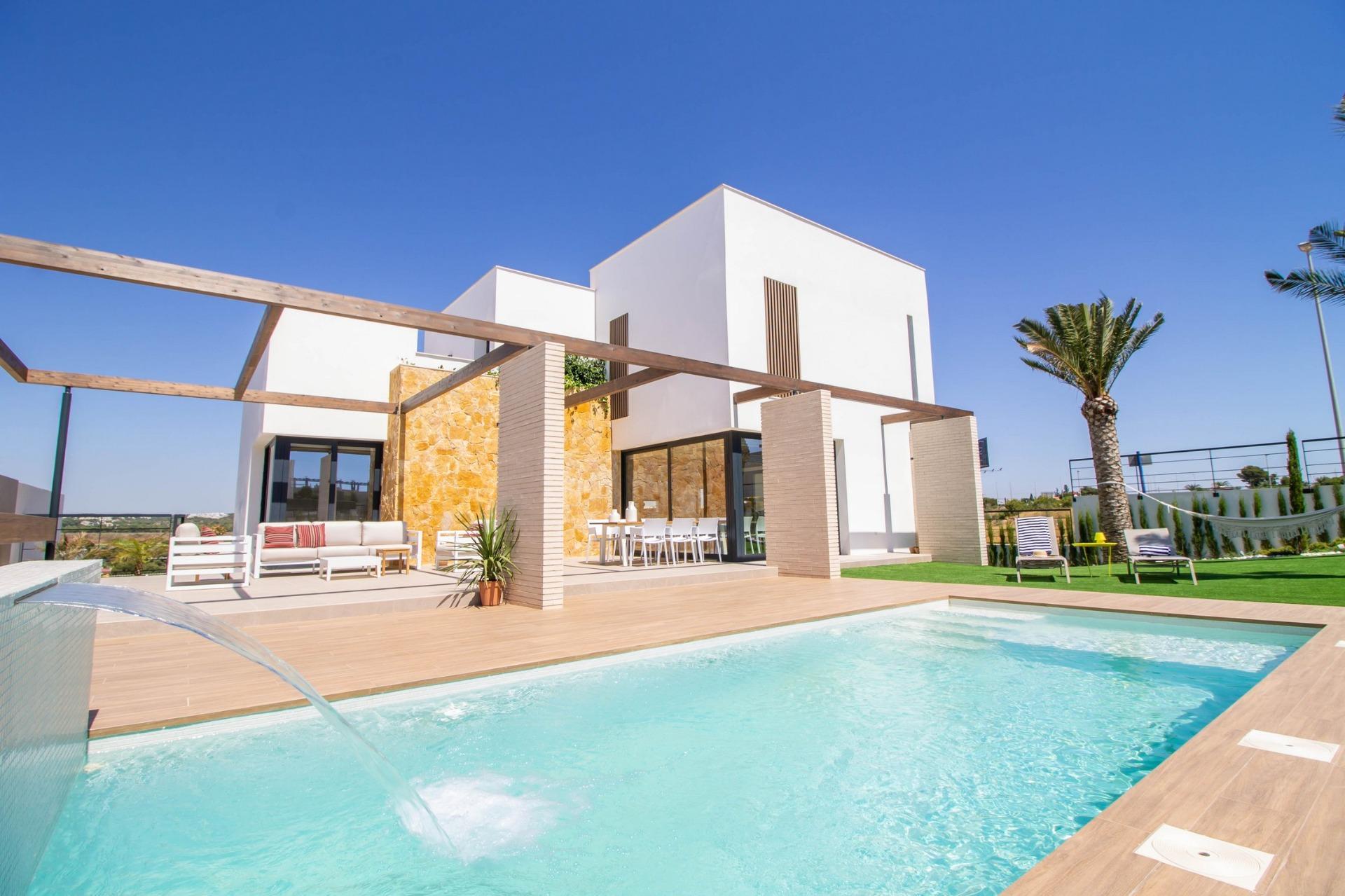For sale of villa in Orihuela Costa