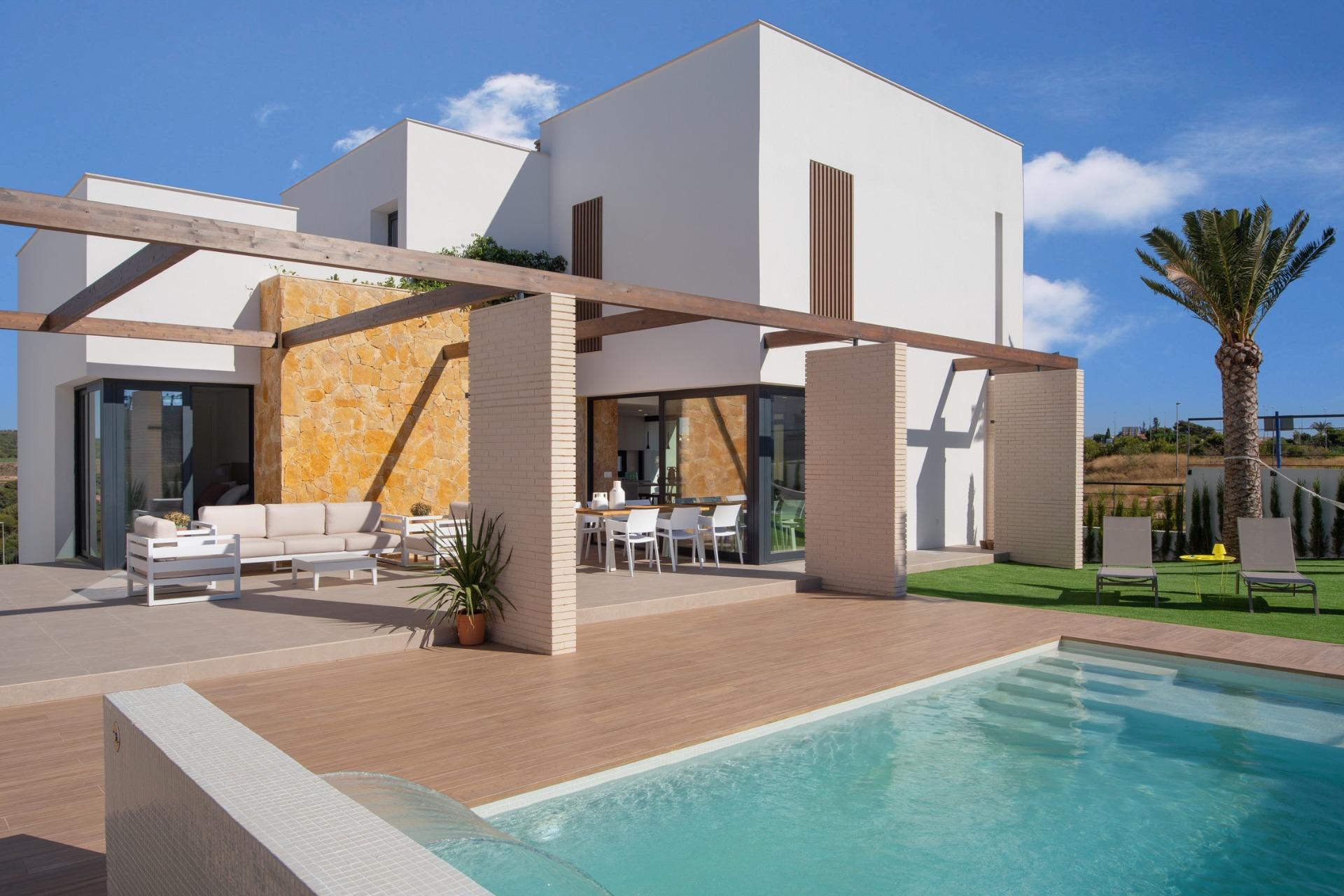 For sale of villa in Orihuela Costa