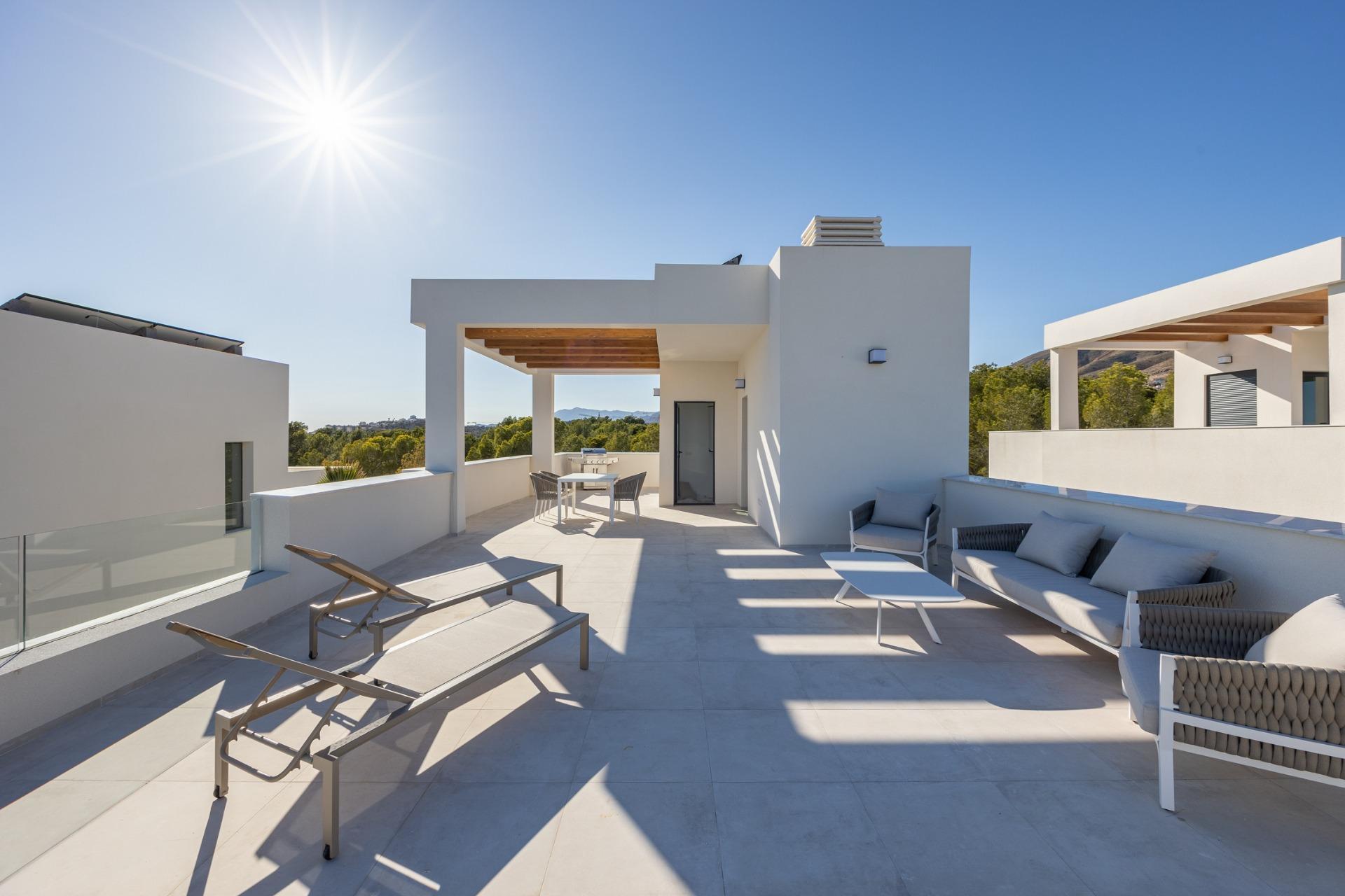 For sale of villa in Finestrat