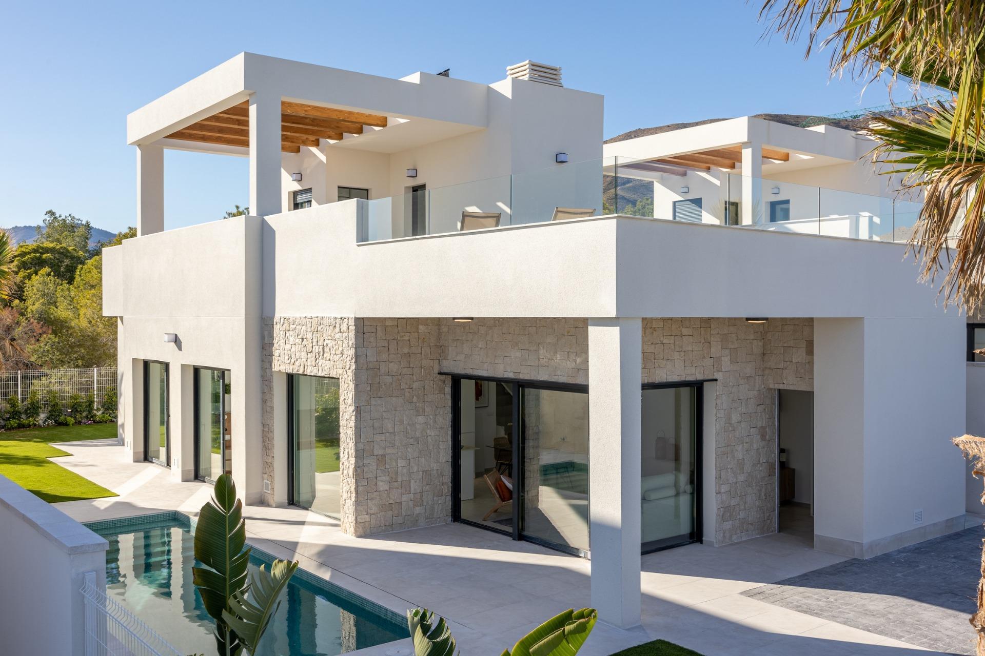 For sale of villa in Finestrat