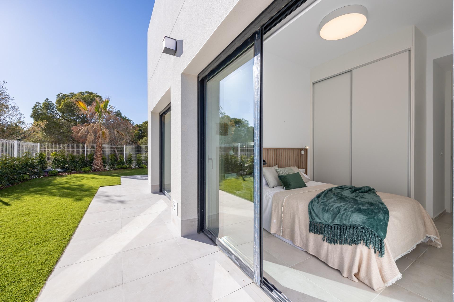 For sale of villa in Finestrat