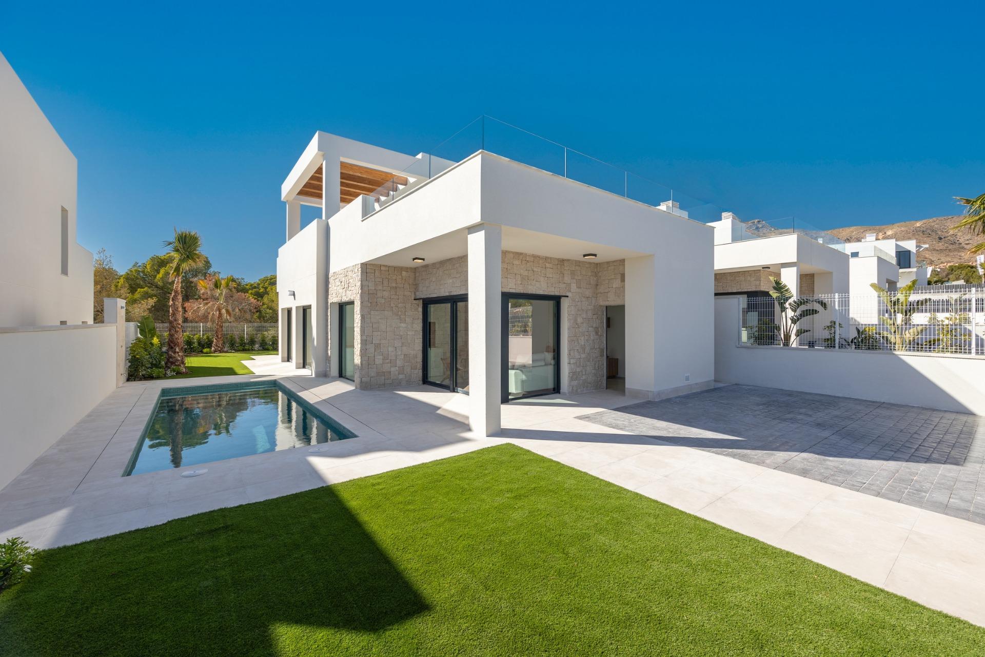 For sale of villa in Finestrat