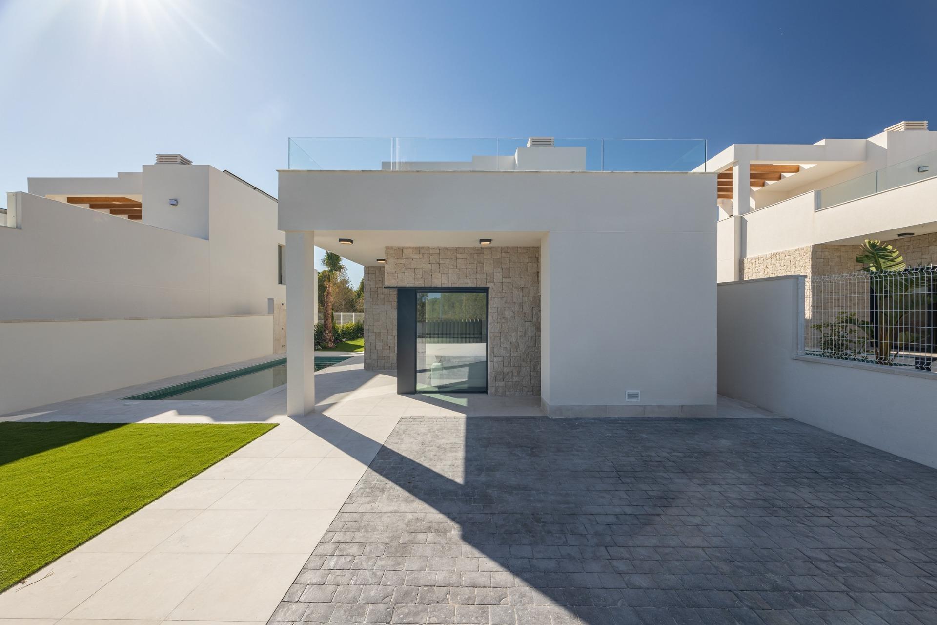 For sale of villa in Finestrat