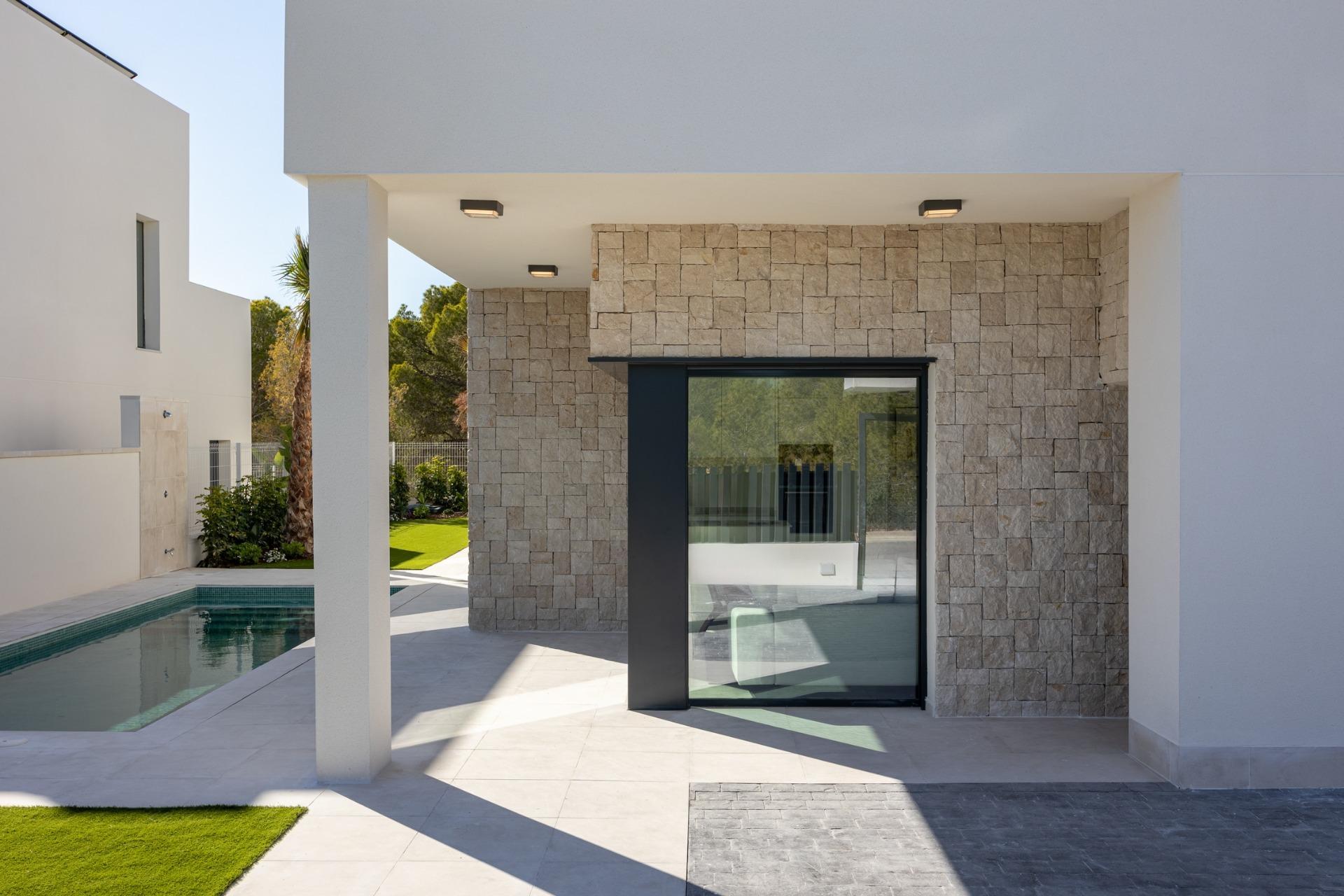 For sale of villa in Finestrat