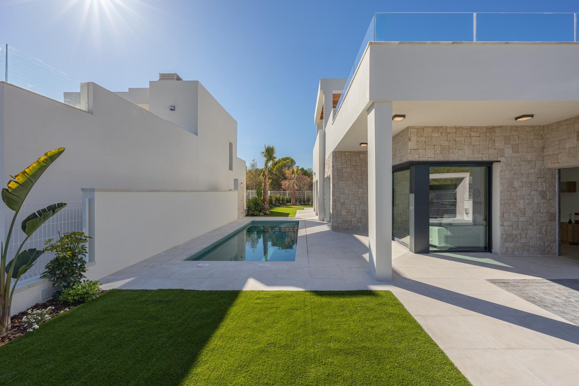 For sale of villa in Finestrat
