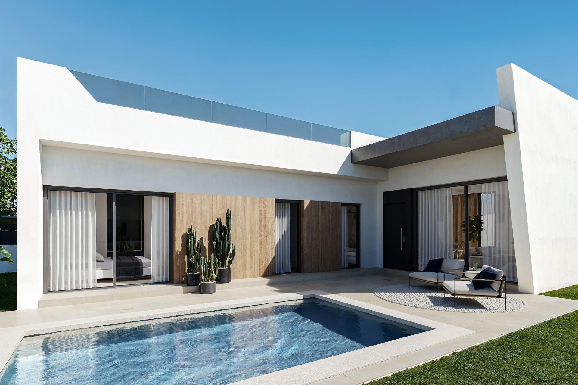 For sale of villa in San Miguel de Salinas