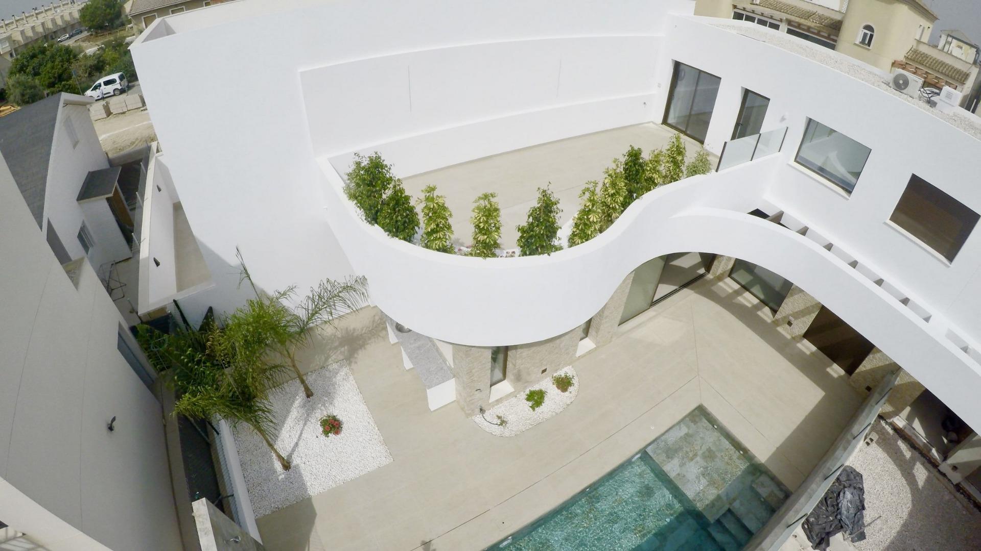 Venta de villa en Almoradi