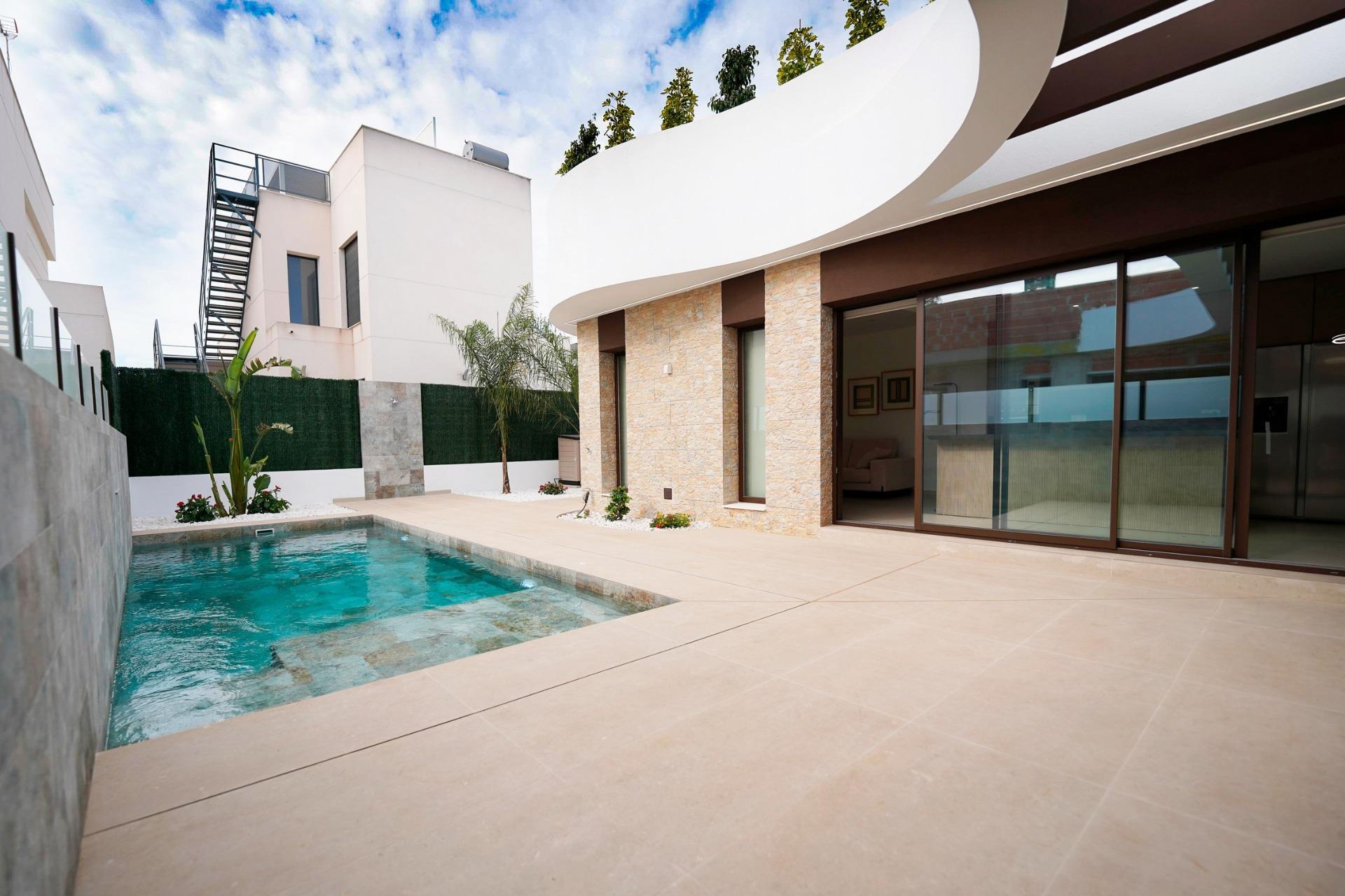 Venta de villa en Almoradi