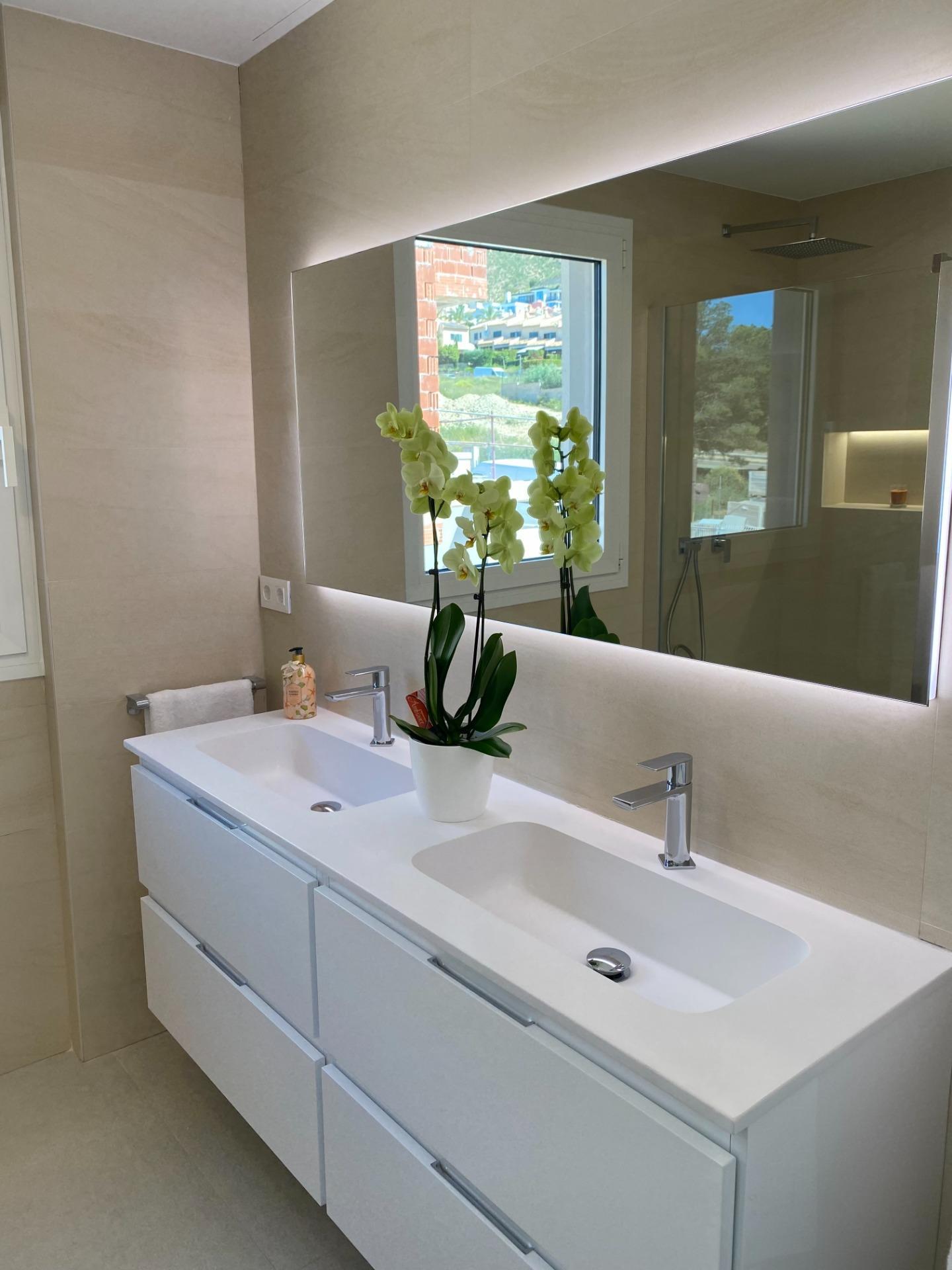 For sale of villa in Finestrat