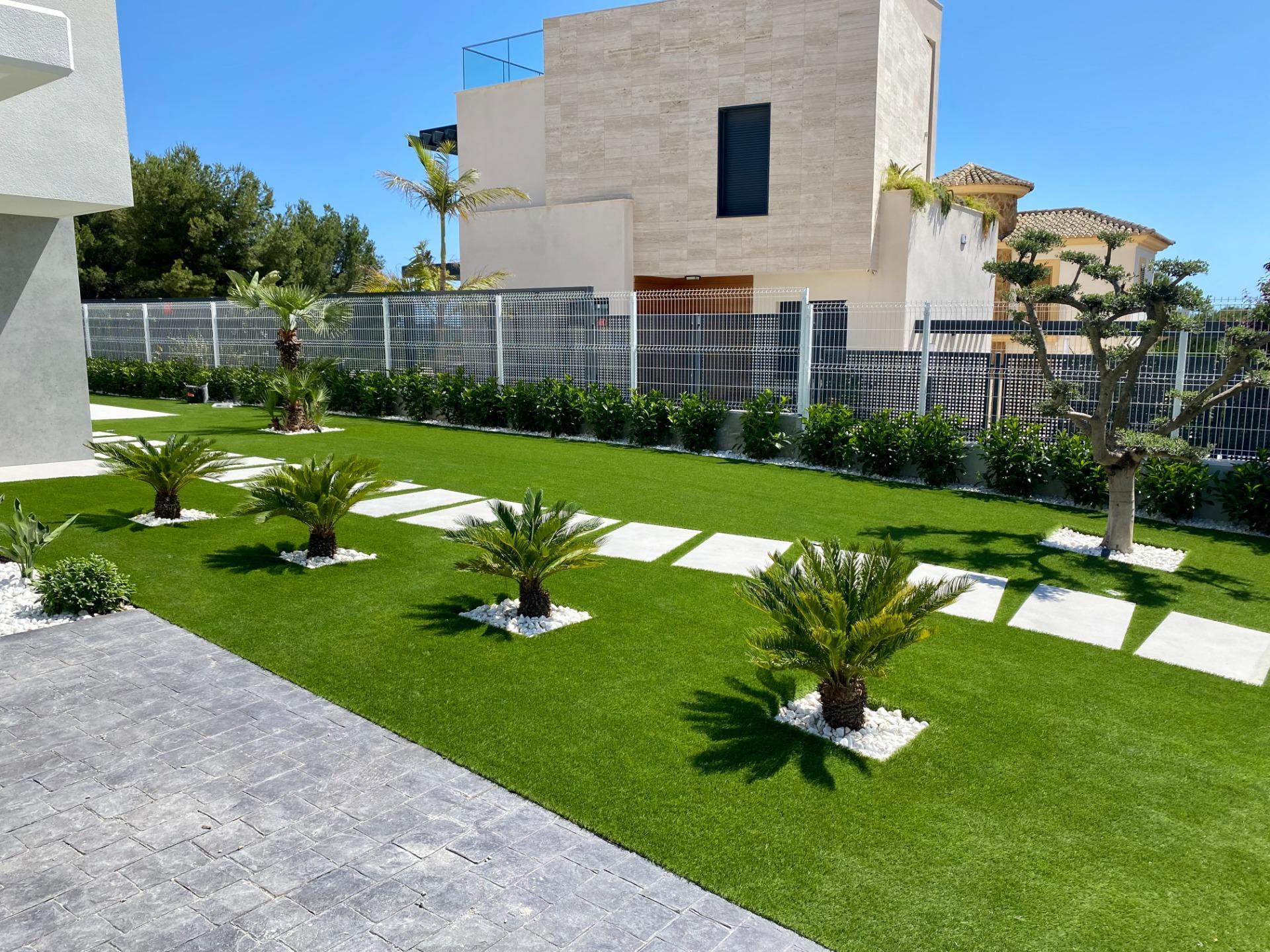 For sale of villa in Finestrat