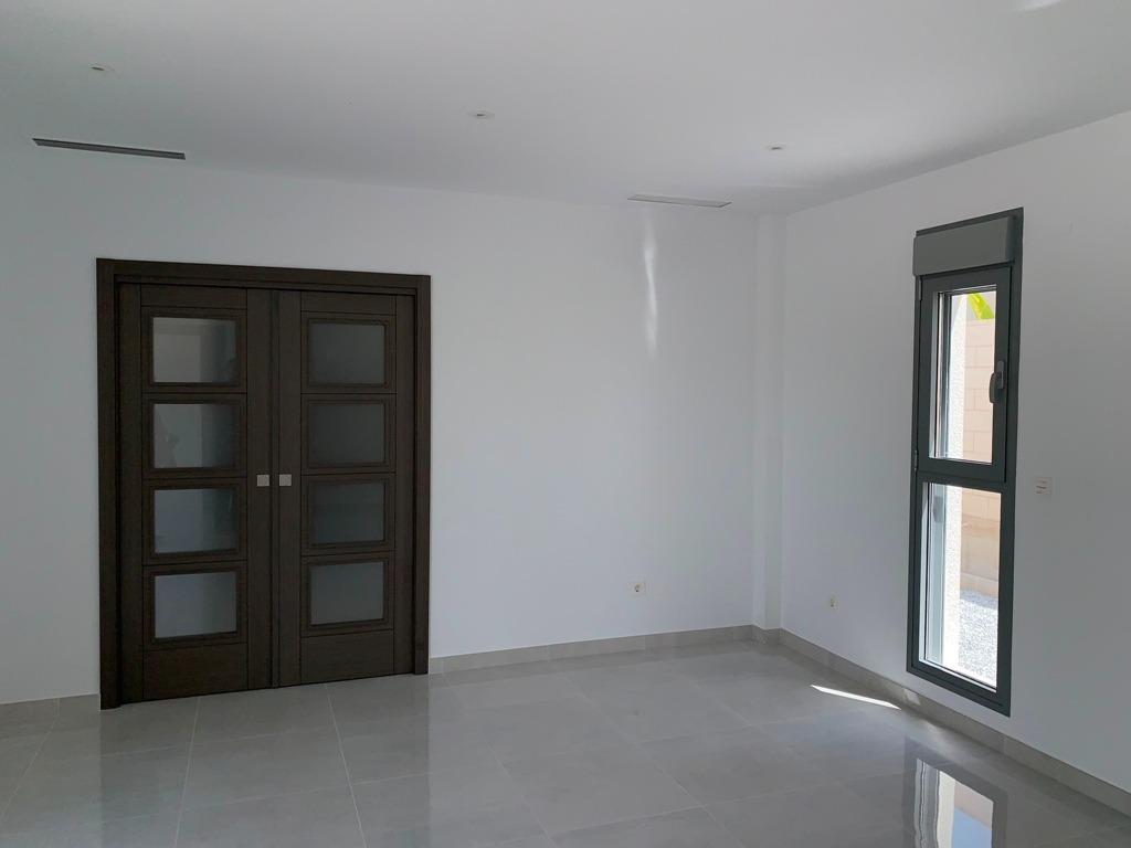 Venta de villa en Pinoso