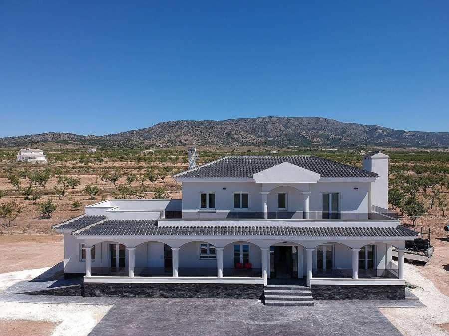 Venta de villa en Pinoso