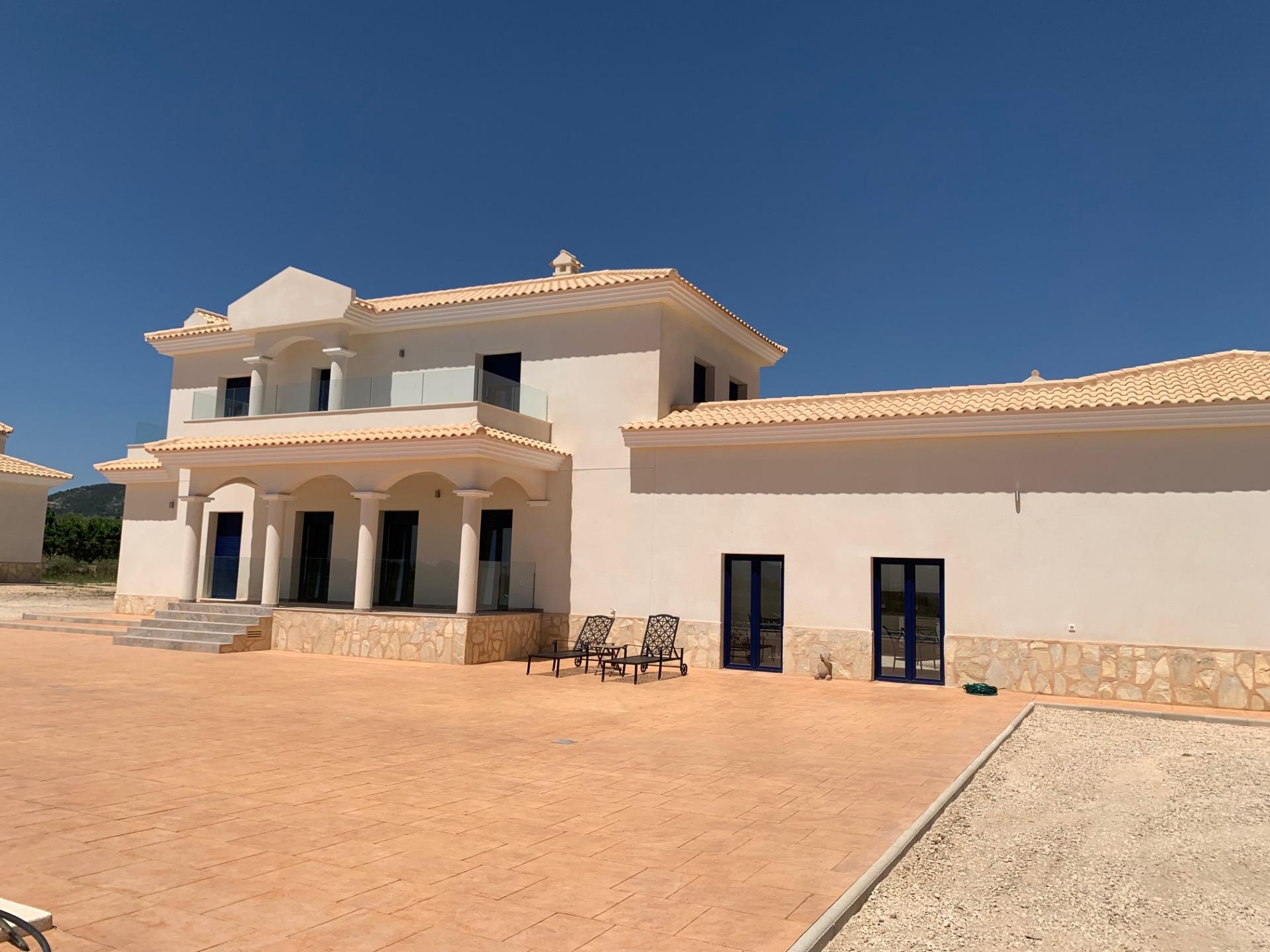 Venta de villa en Pinoso