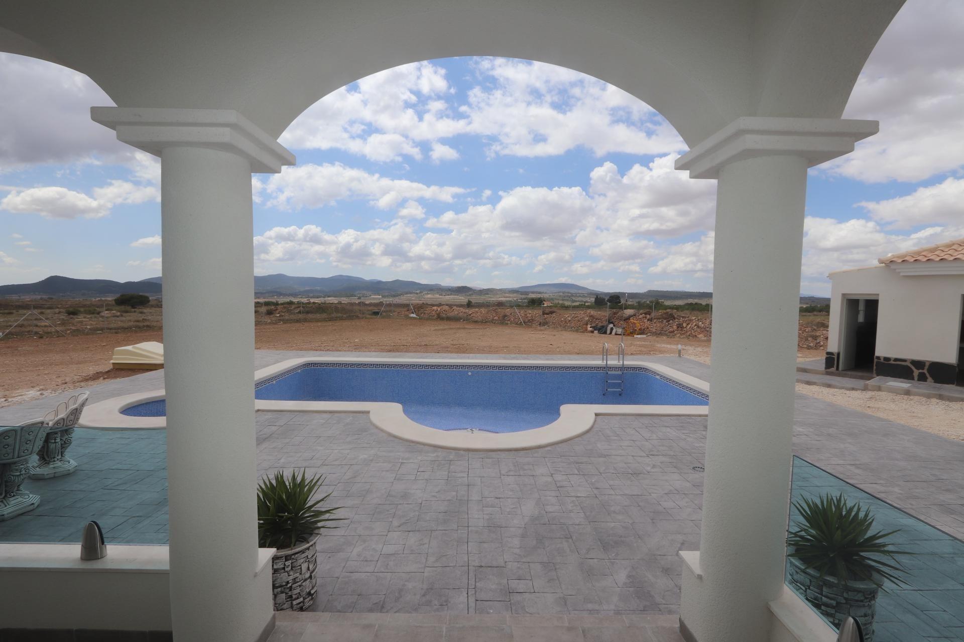 For sale of villa in Pinoso
