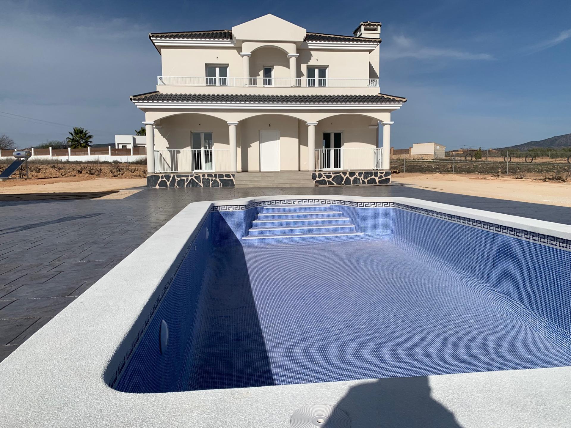 Venta de villa en Pinoso