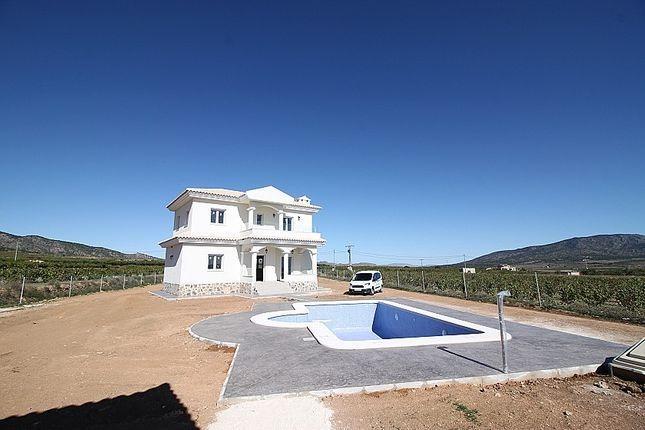 For sale of villa in Pinoso