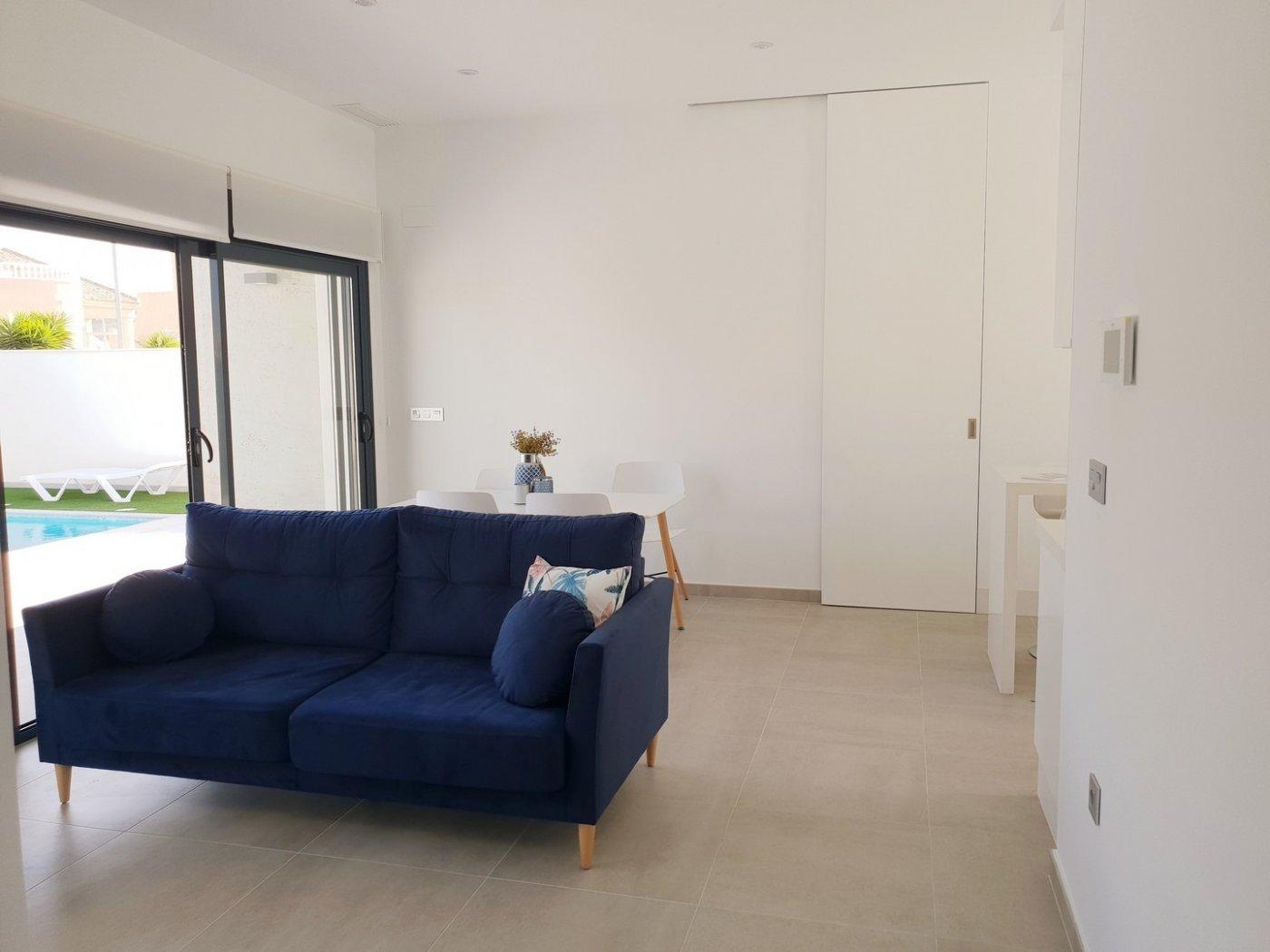 For sale of villa in Pilar de La Horadada
