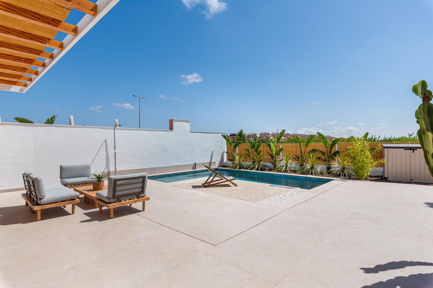 Venta de villa en Benijofar