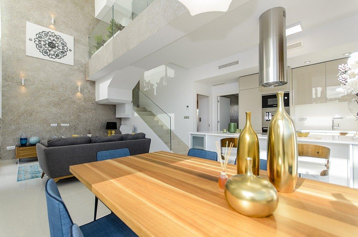 Venta de villa en Los Montesinos